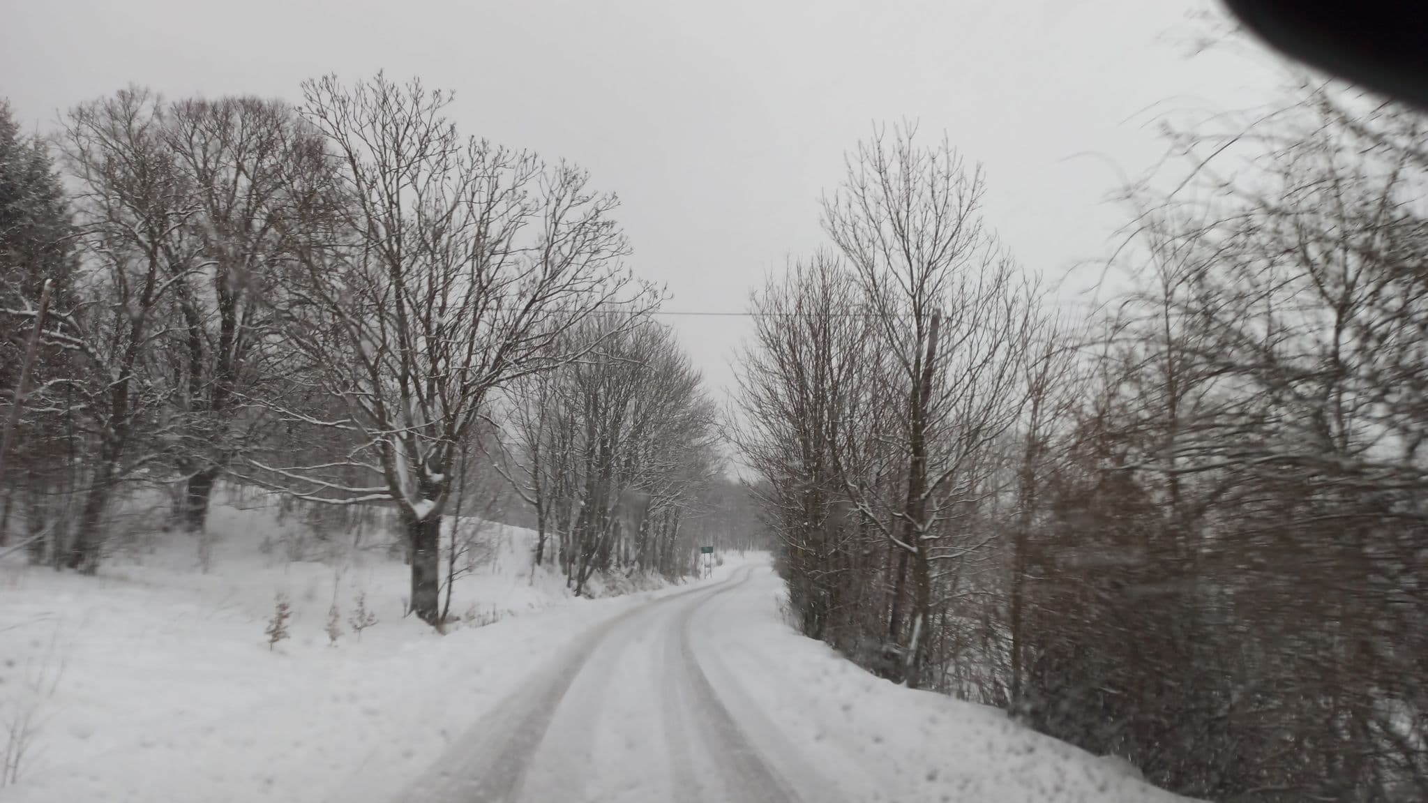 Street view near Sowie Chatki, Jugów — © tomekczu (CC BY-SA · Mapillary)