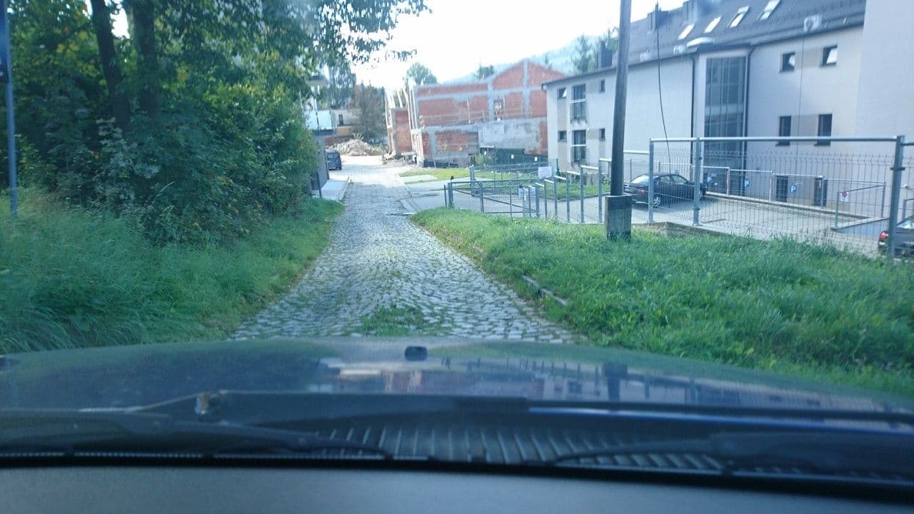 Street view near Tęczowe Wzgórze, Wisła — © sorbovit (CC BY-SA · Mapillary)