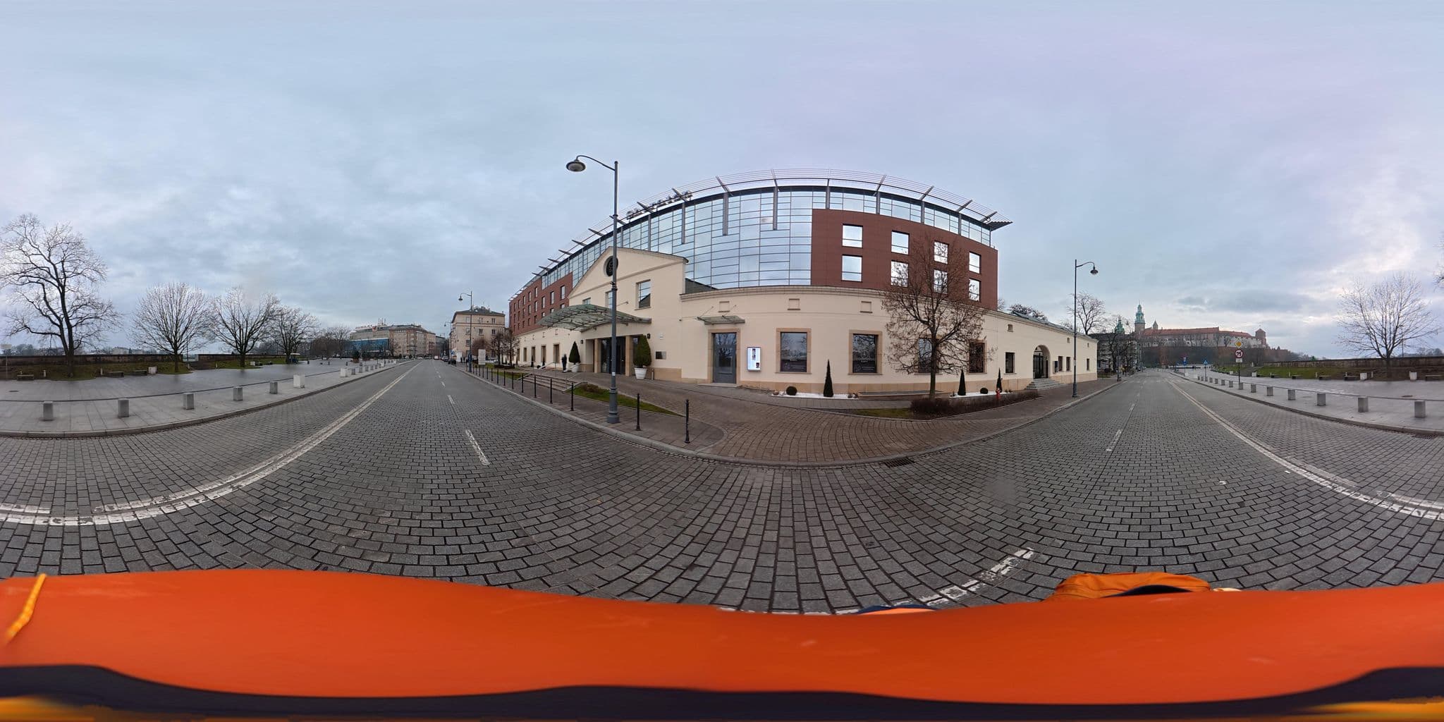 Street view near Sheraton, Kraków