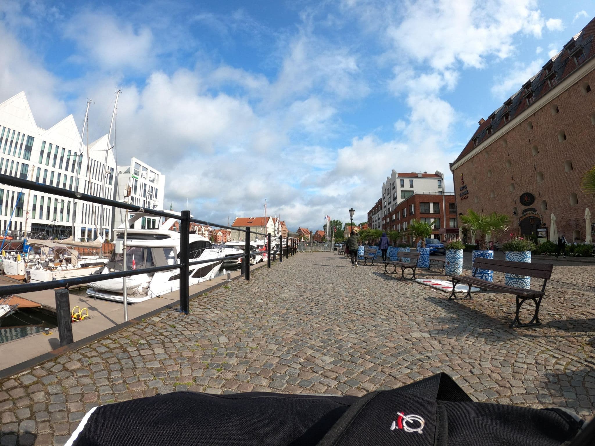 Street view near Hotel Gdańsk, Gdańsk — © masterofnoroad (CC BY-SA · Mapillary)