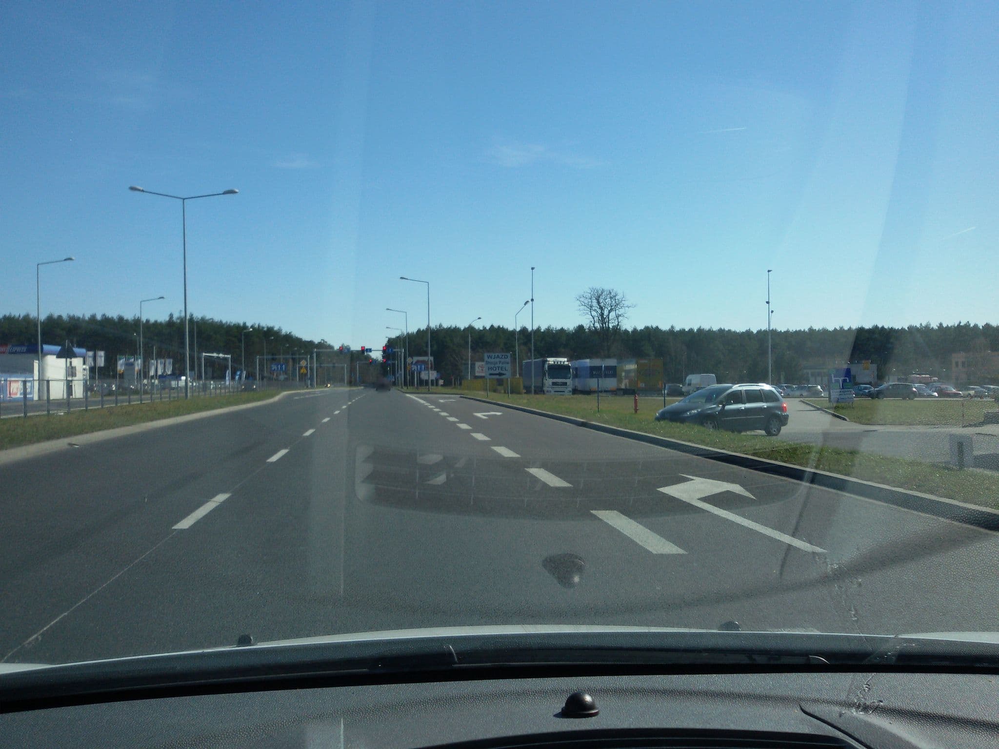 Street view near Perła, Leszno — © namyseaw_tatarynowicz (CC BY-SA · Mapillary)