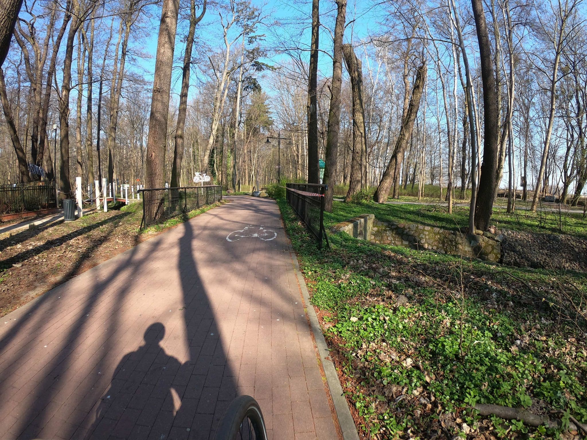 Street view near Dworek Admirał, Sopot — © masterofnoroad (CC BY-SA · Mapillary)