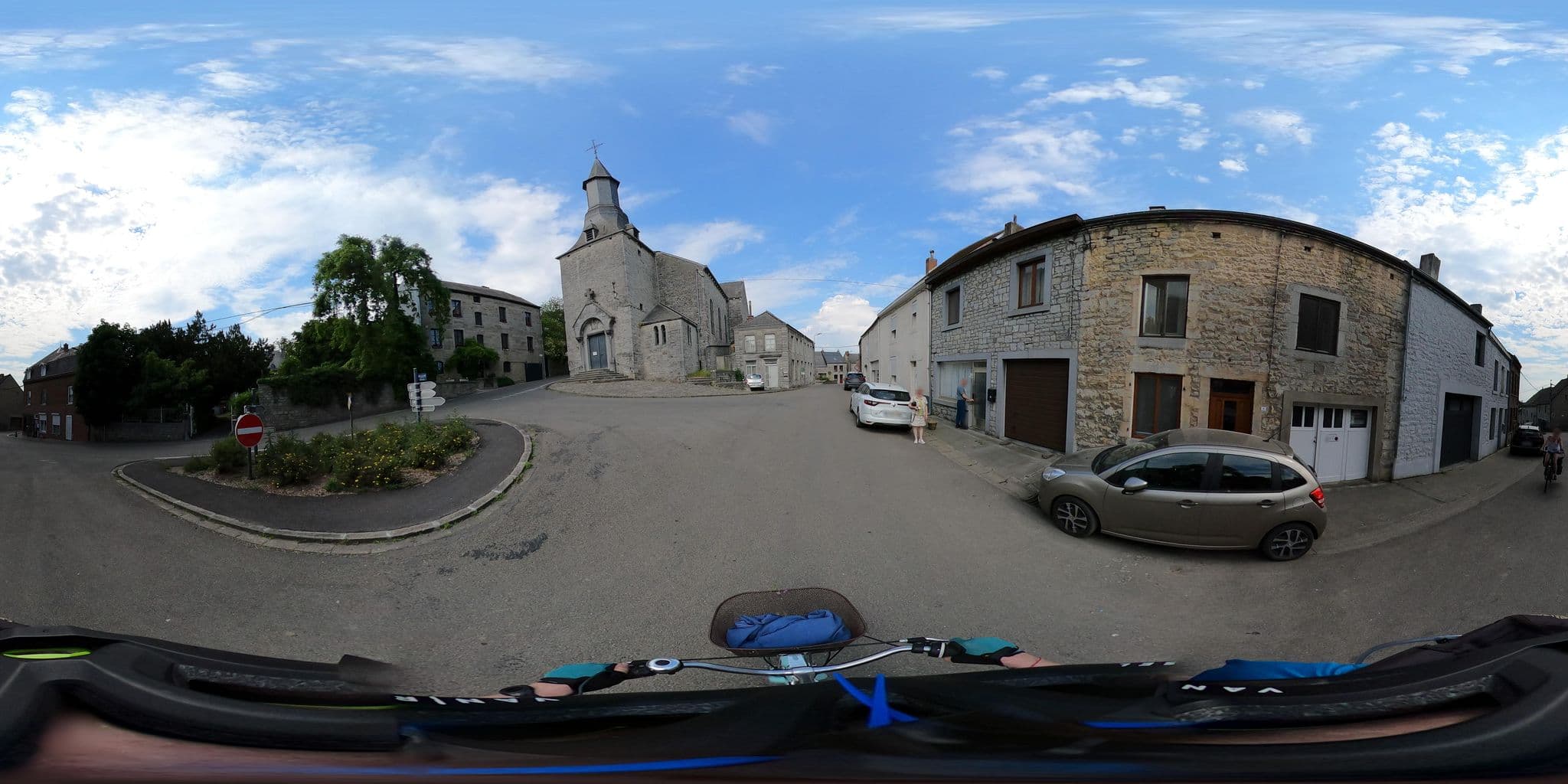Street view near Gite rural, Doische — © Stefdegreef (CC BY-SA · Mapillary)