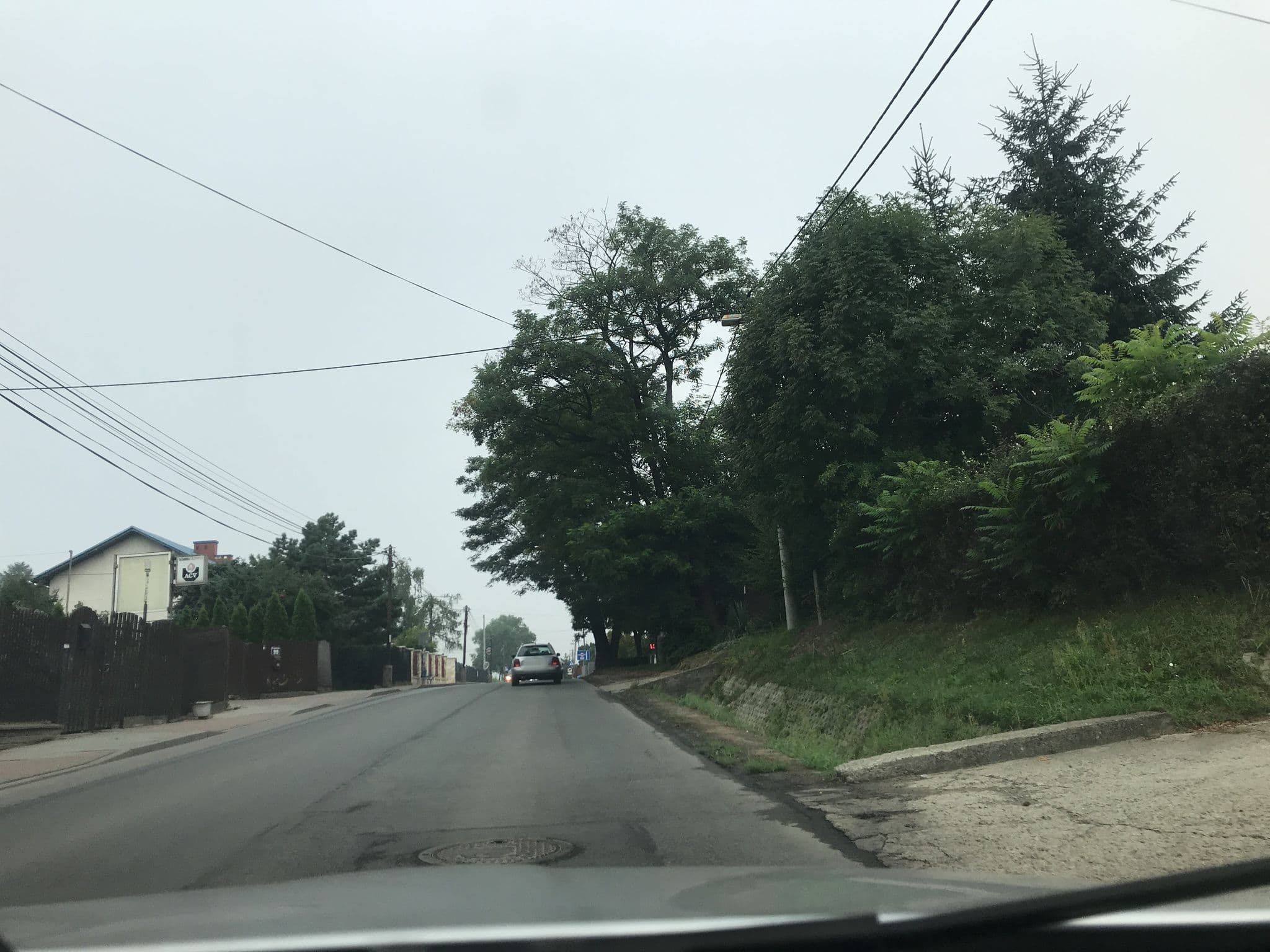 Street view near New World, Czarnochowice — © suchy_herbatnik (CC BY-SA · Mapillary)