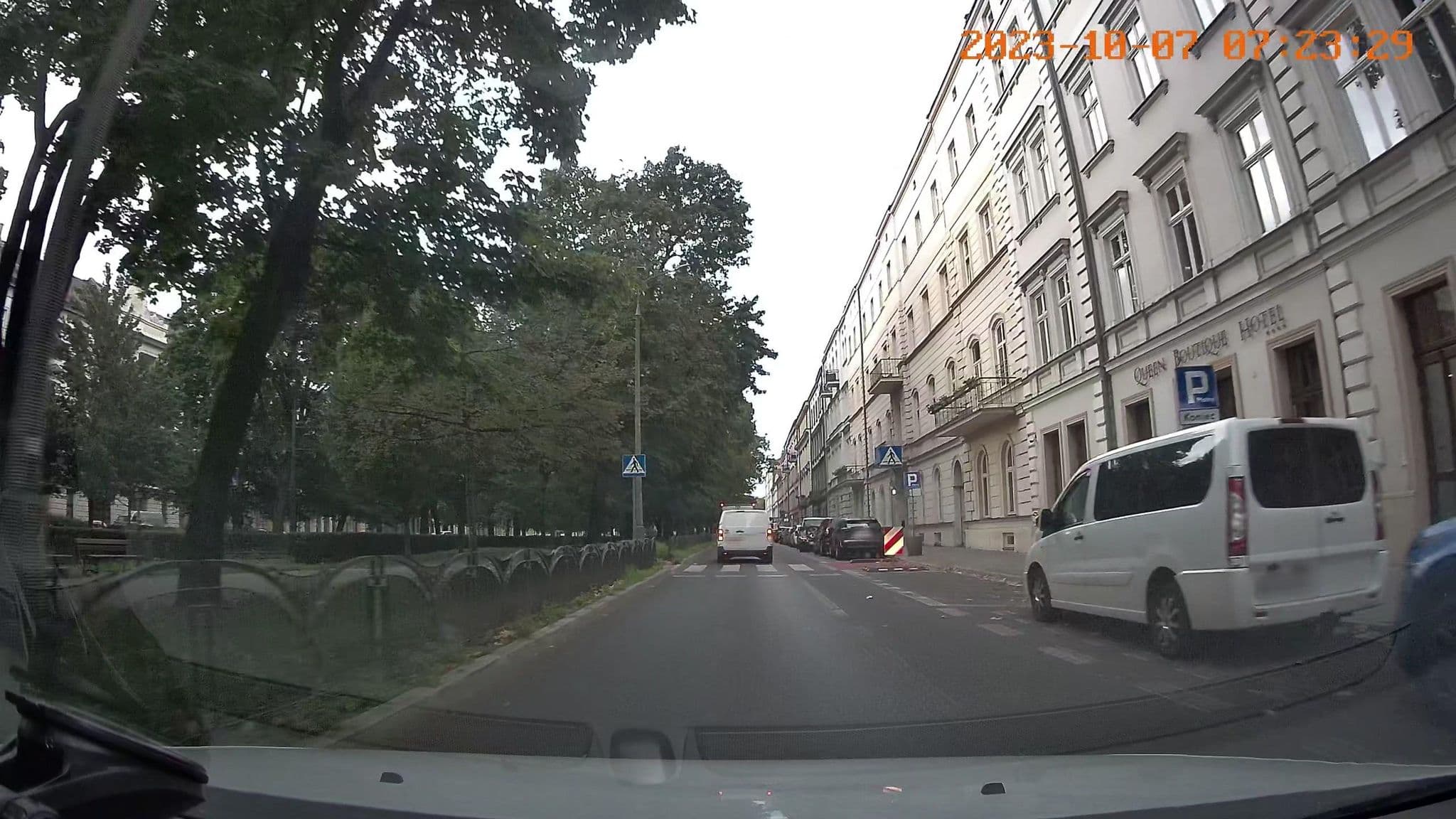 Street view near Queen Boutique, Kraków — © jswk (CC BY-SA · Mapillary)