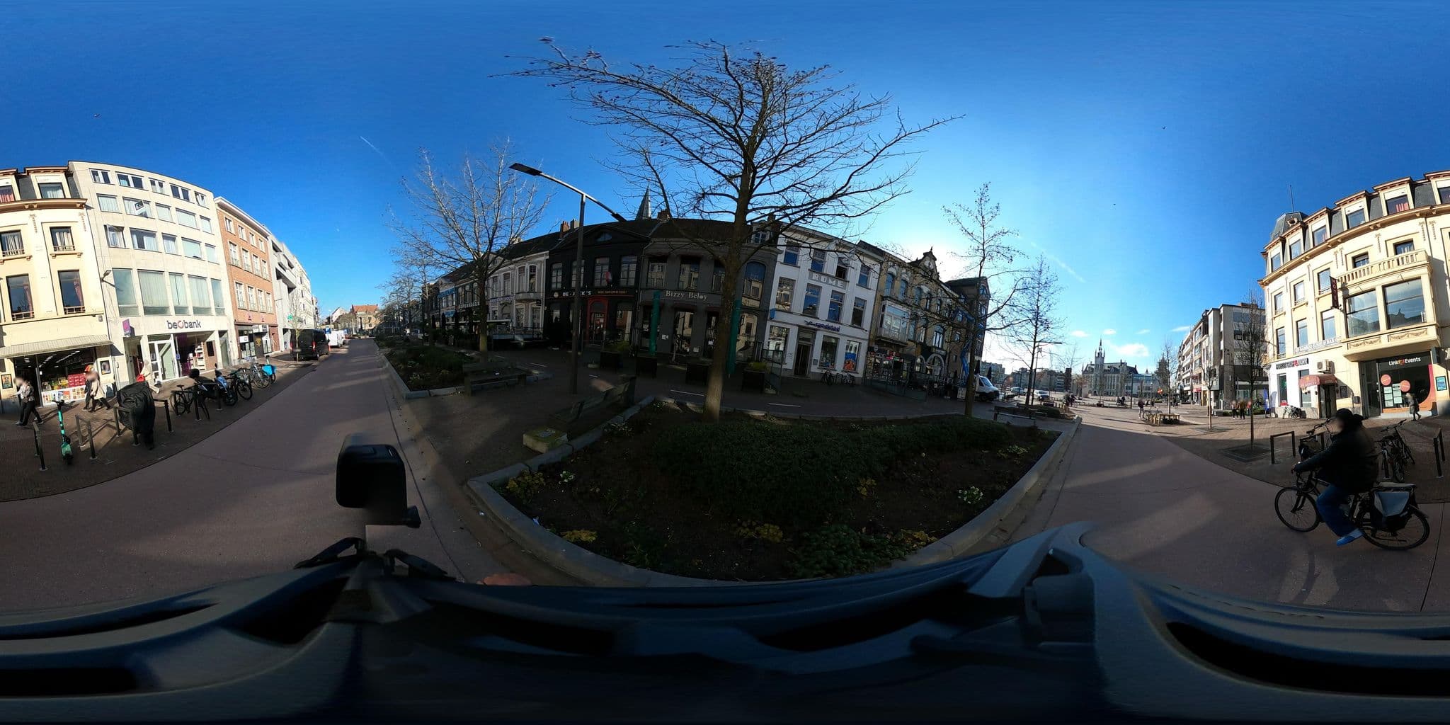 Street view near De spiegel, Sint-Niklaas — © konink360 (CC BY-SA · Mapillary)