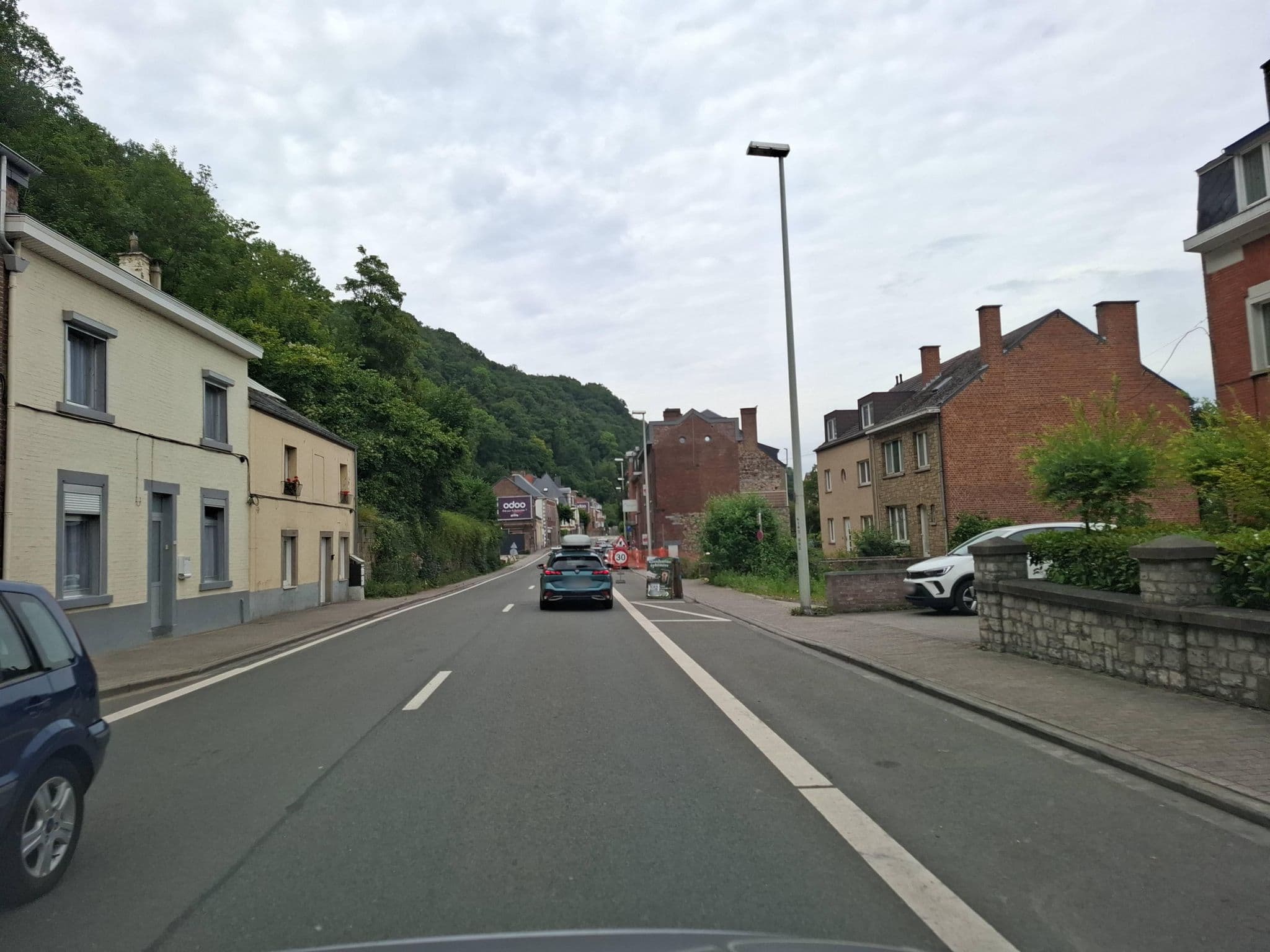 Street view near Le Jardin des Secrets, Jambes — © masterofnoroad (CC BY-SA · Mapillary)