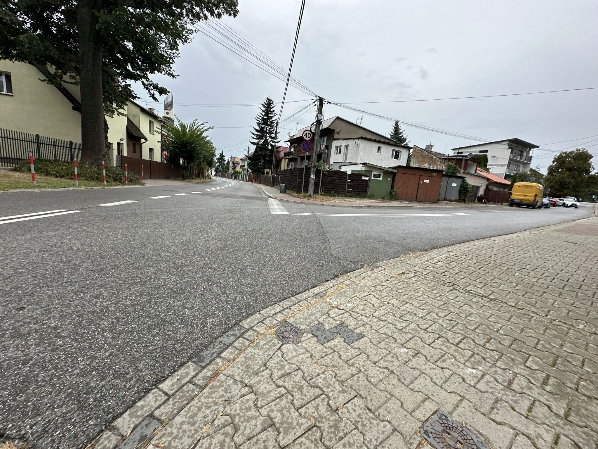 Street view near Ave Łagiewniki, Kraków