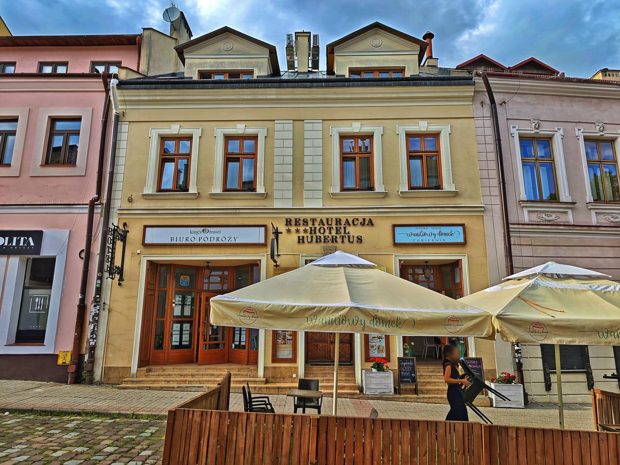 Street view near Hotel Hubertus, Rzeszów — © km2bp (CC BY-SA · Mapillary)