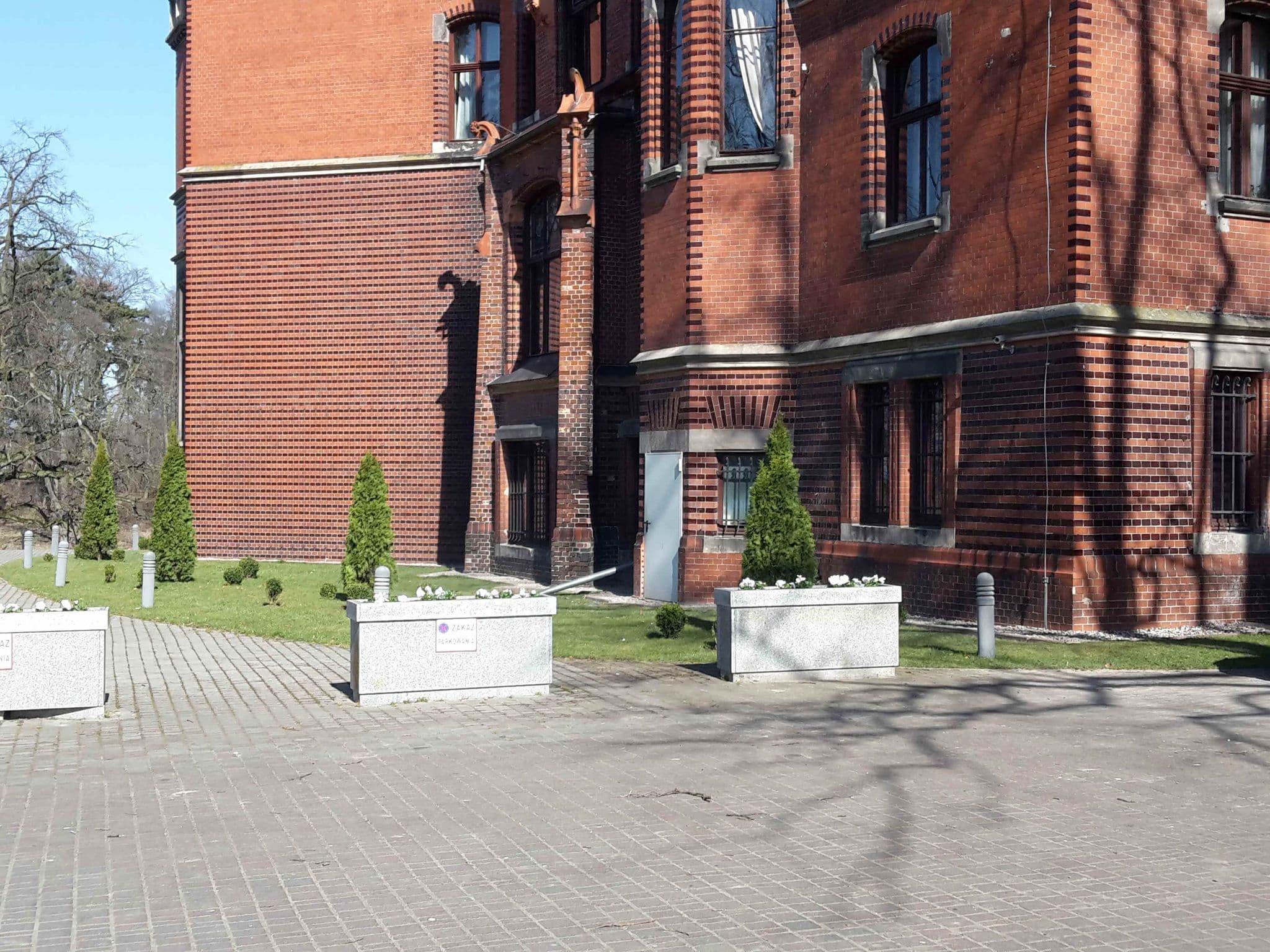 Street view near Pałac Hardta, Nowy Tomyśl — © barbrazb (CC BY-SA · Mapillary)