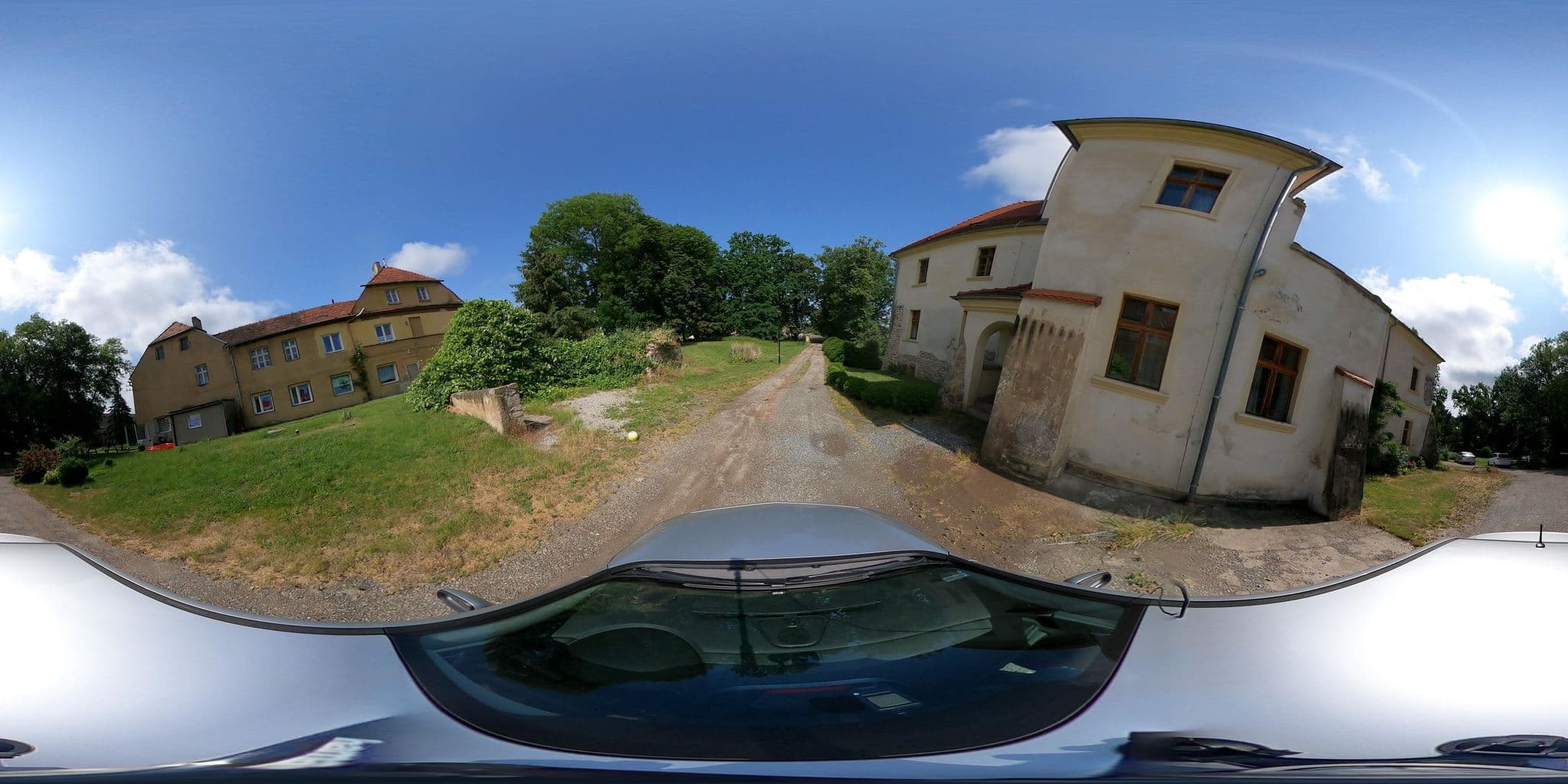 Street view near Piotrowice Nyskie Palace, Otmuchów — © artur007 (CC BY-SA · Mapillary)