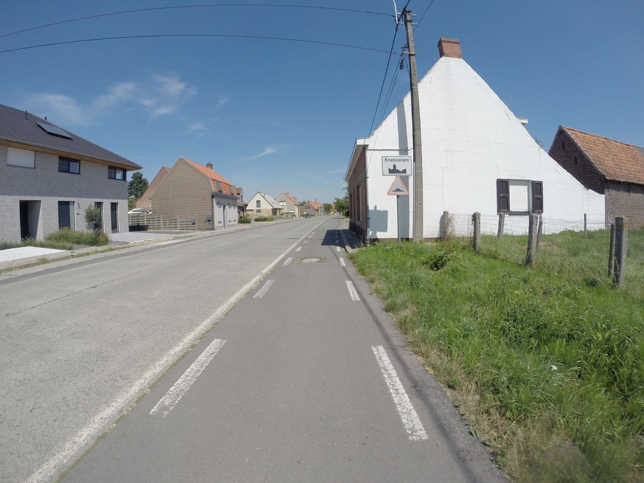 Street view near Het Wilgenhuis, Knesselare — © imaginaire (CC BY-SA · Mapillary)