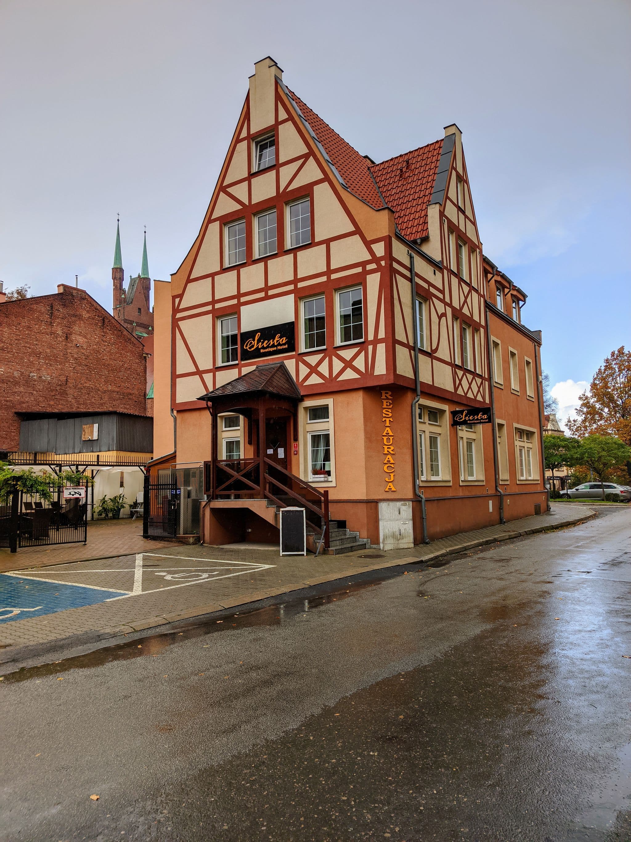 Street view near Siesta Boutique Hotel, Świebodzin — © km2bp (CC BY-SA · Mapillary)
