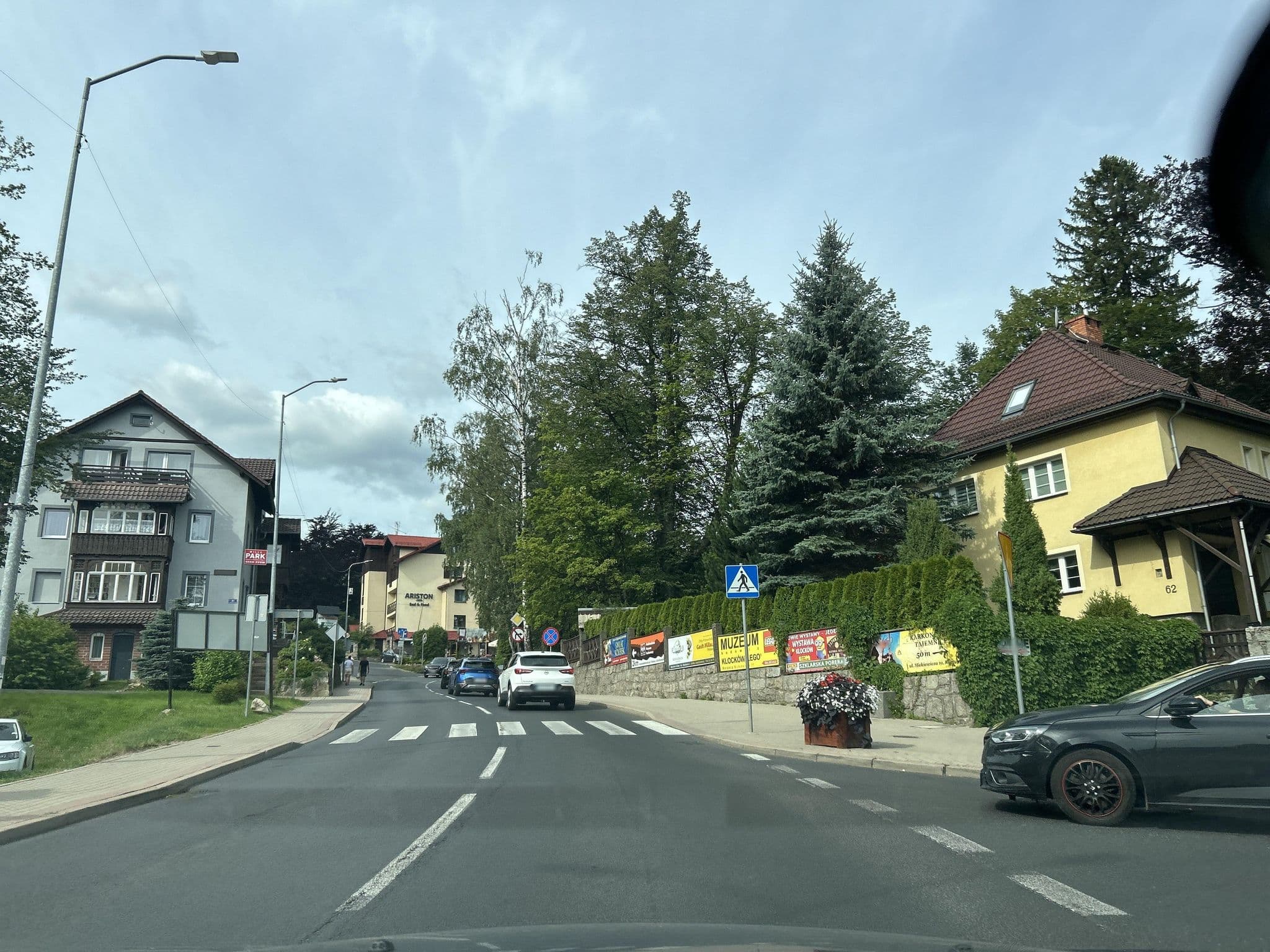 Street view near Królowa Karkonoszy, Karpacz
