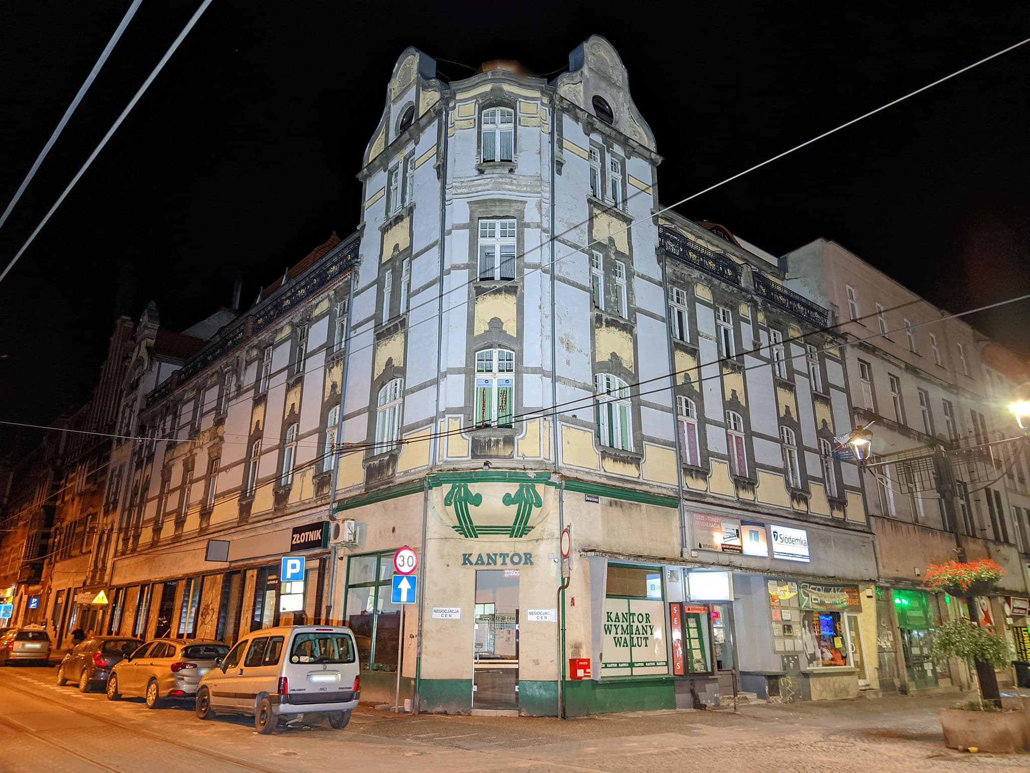 Street view near Hotel Bristol, Bytom — © km2bp (CC BY-SA · Mapillary)