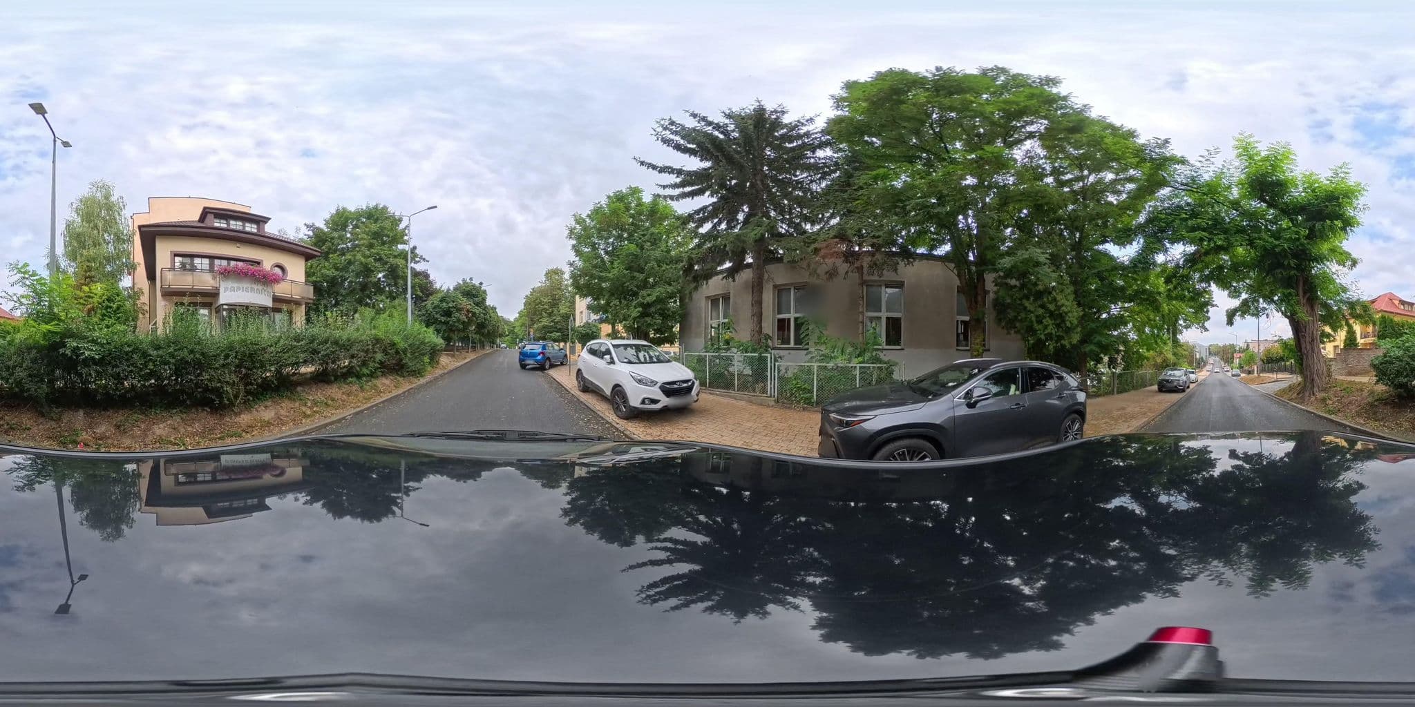Street view near Hotel Korona, Sandomierz — © David177 (CC BY-SA · Mapillary)
