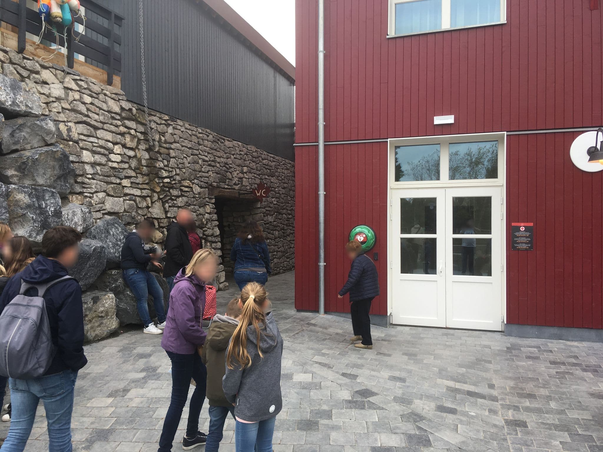 Street view near The Paddling Bear, Brugelette — © timcouwelier (CC BY-SA · Mapillary)