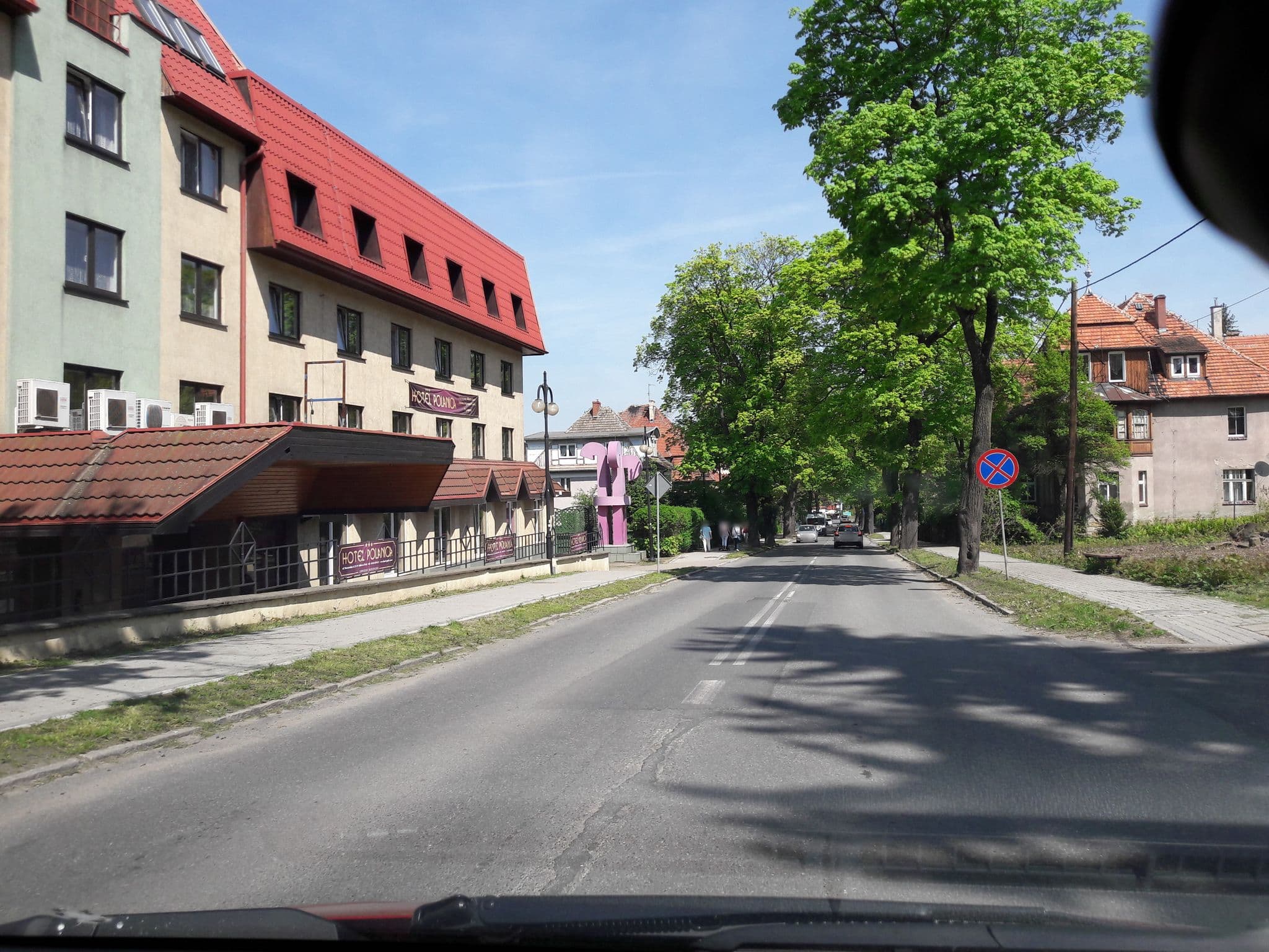 Street view near Willa Wolność, Polanica-Zdrój — © fabien (CC BY-SA · Mapillary)