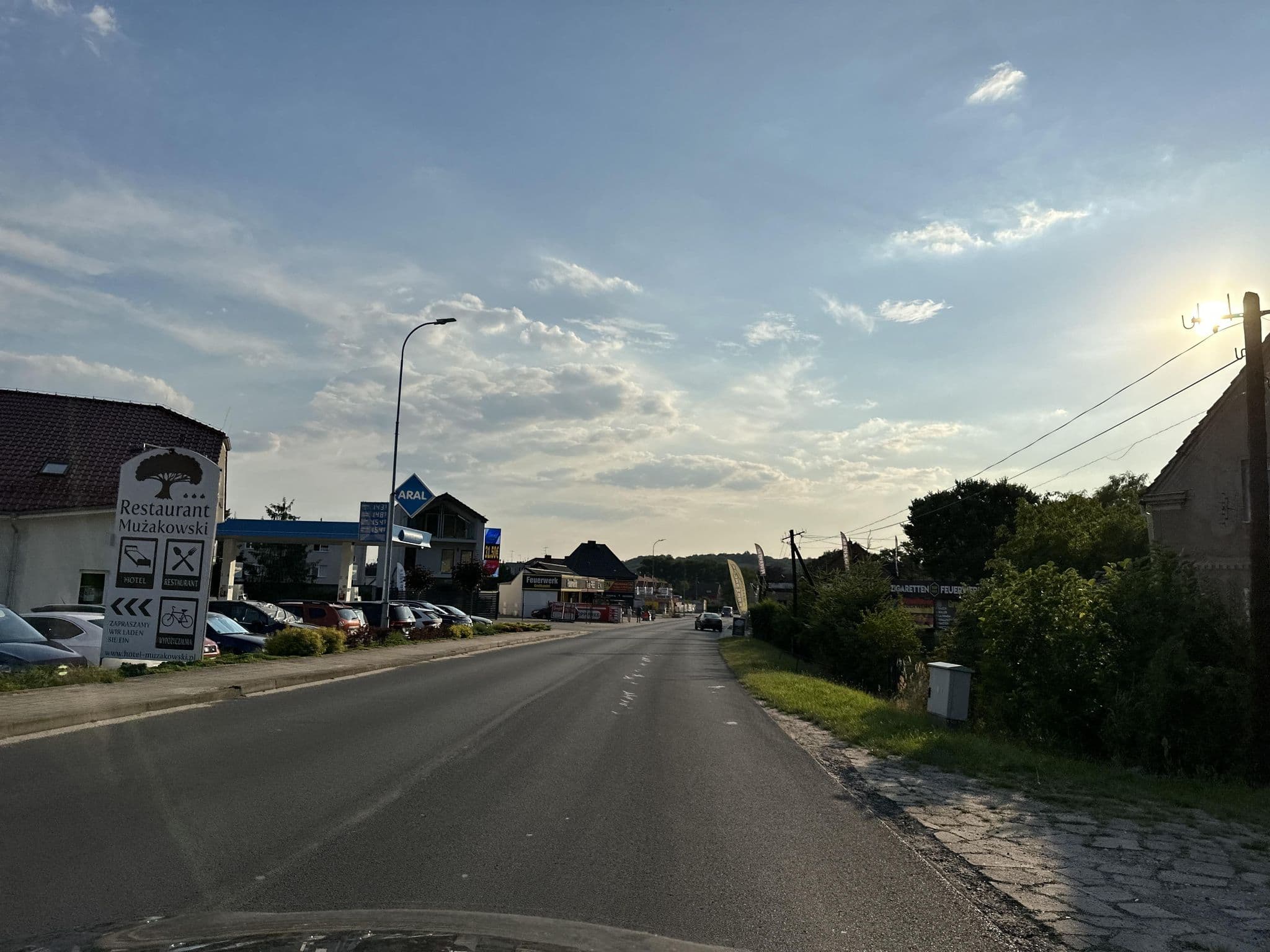 Street view near Hotel Mużakowski, Łęknica — © multimaze (CC BY-SA · Mapillary)