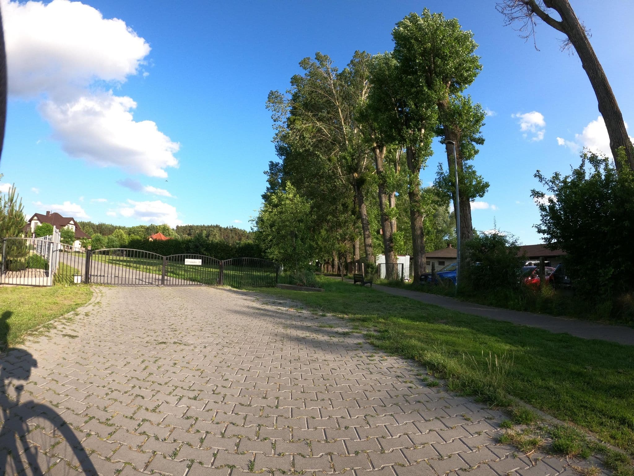Street view near Łazienki Chodzieskie, Chodzież — © masterofnoroad (CC BY-SA · Mapillary)