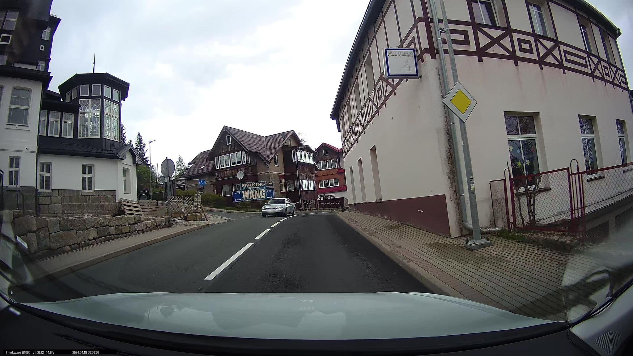 Street view near Dom Wczasów Dziecięcych "Architekton", Karpacz