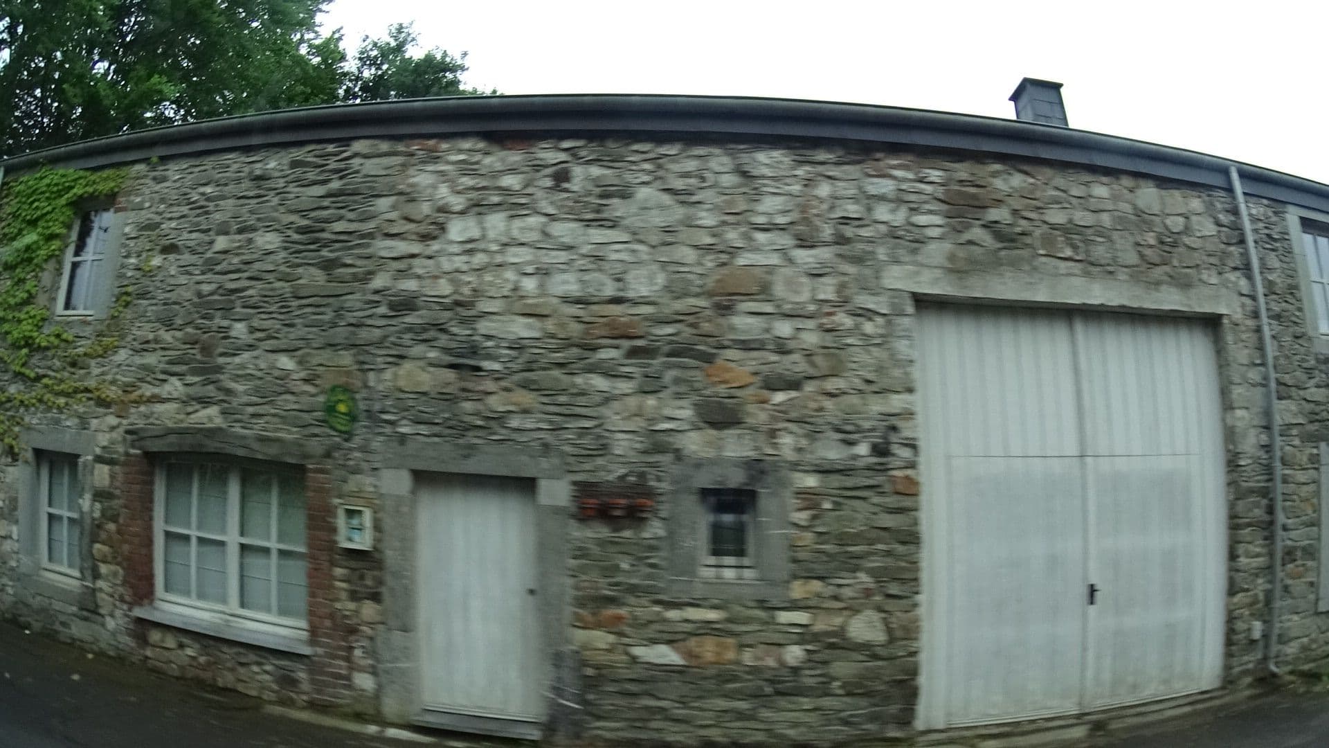Street view near Les Trois Chênes, Daverdisse — © ramap (CC BY-SA · Mapillary)