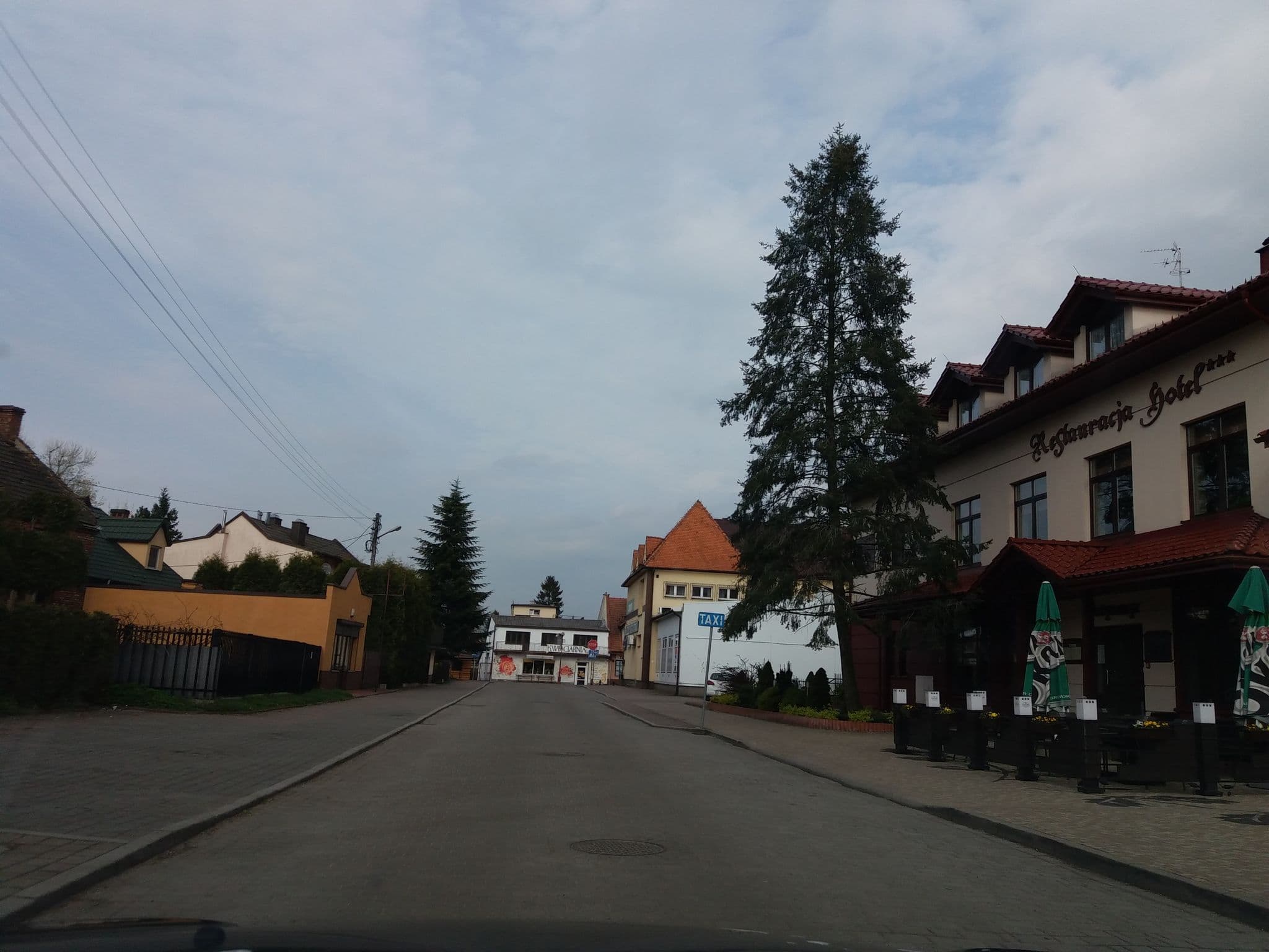 Street view near Podzamcze, Dobczyce — © czadzik (CC BY-SA · Mapillary)