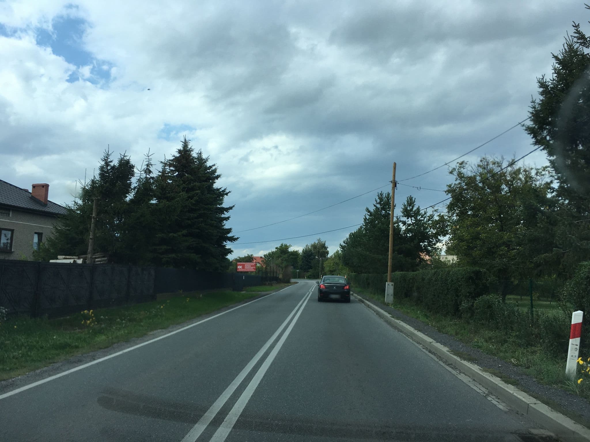 Street view near Willa Platan, Giebułtów — © fundacja_geolife (CC BY-SA · Mapillary)