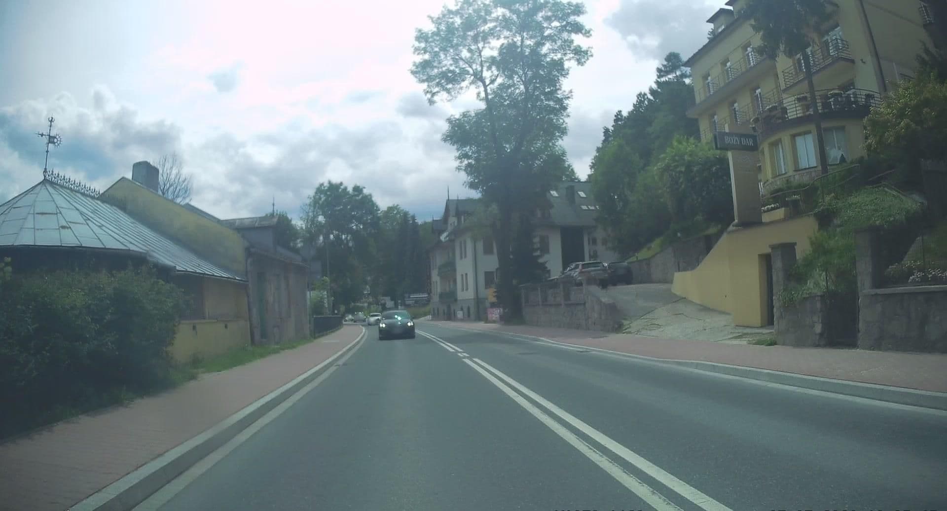 Street view near Villa Boży Dar, Krynica-Zdrój — © edc22 (CC BY-SA · Mapillary)