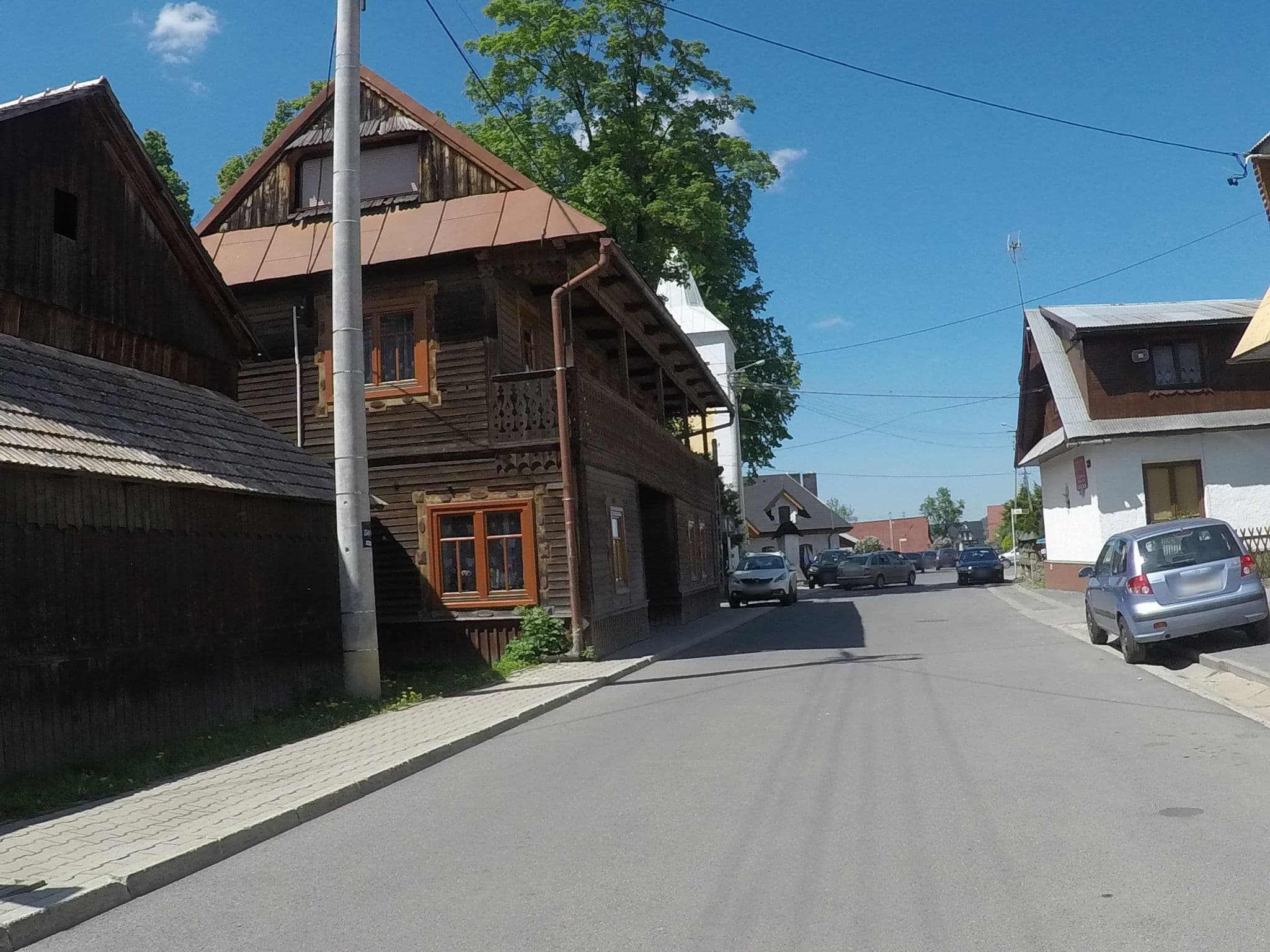 Street view near u Sarapatki, Bukowina Tatrzańska — © chrisbeddow (CC BY-SA · Mapillary)