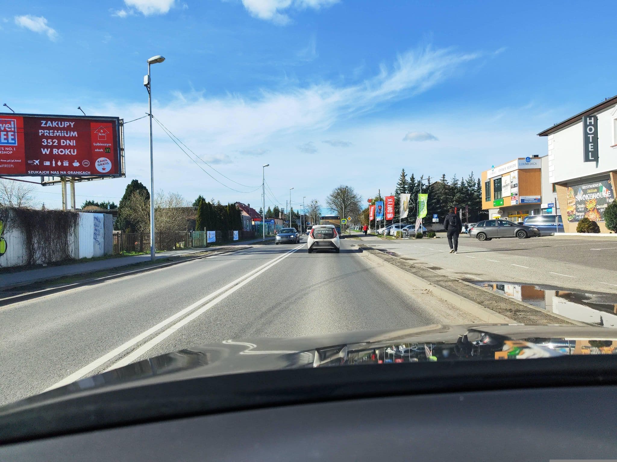 Street view near Julian, Mierzyn — © d3mol3k (CC BY-SA · Mapillary)