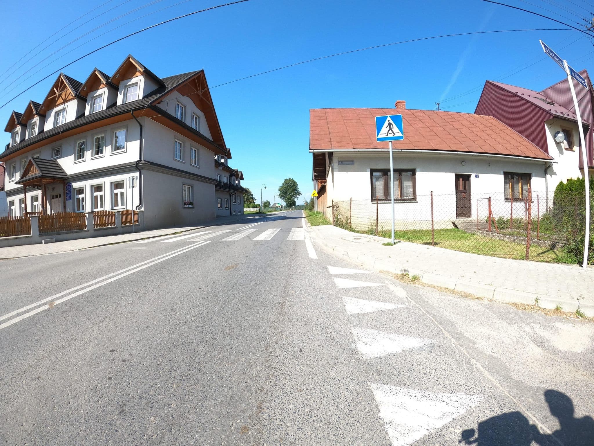 Street view near Centrum Kultury Słowackiej - Pensjonat Bumerang, Łopuszna — © masterofnoroad (CC BY-SA · Mapillary)