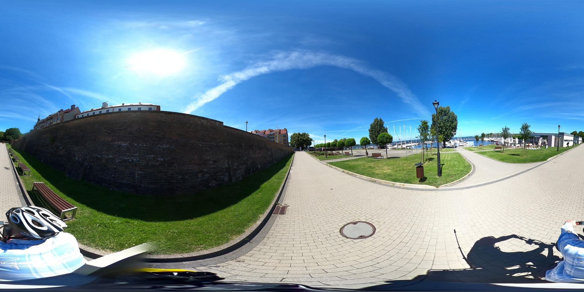 Street view near Marina Pallatium, Kamień Pomorski — © Ameba (CC BY-SA · Mapillary)