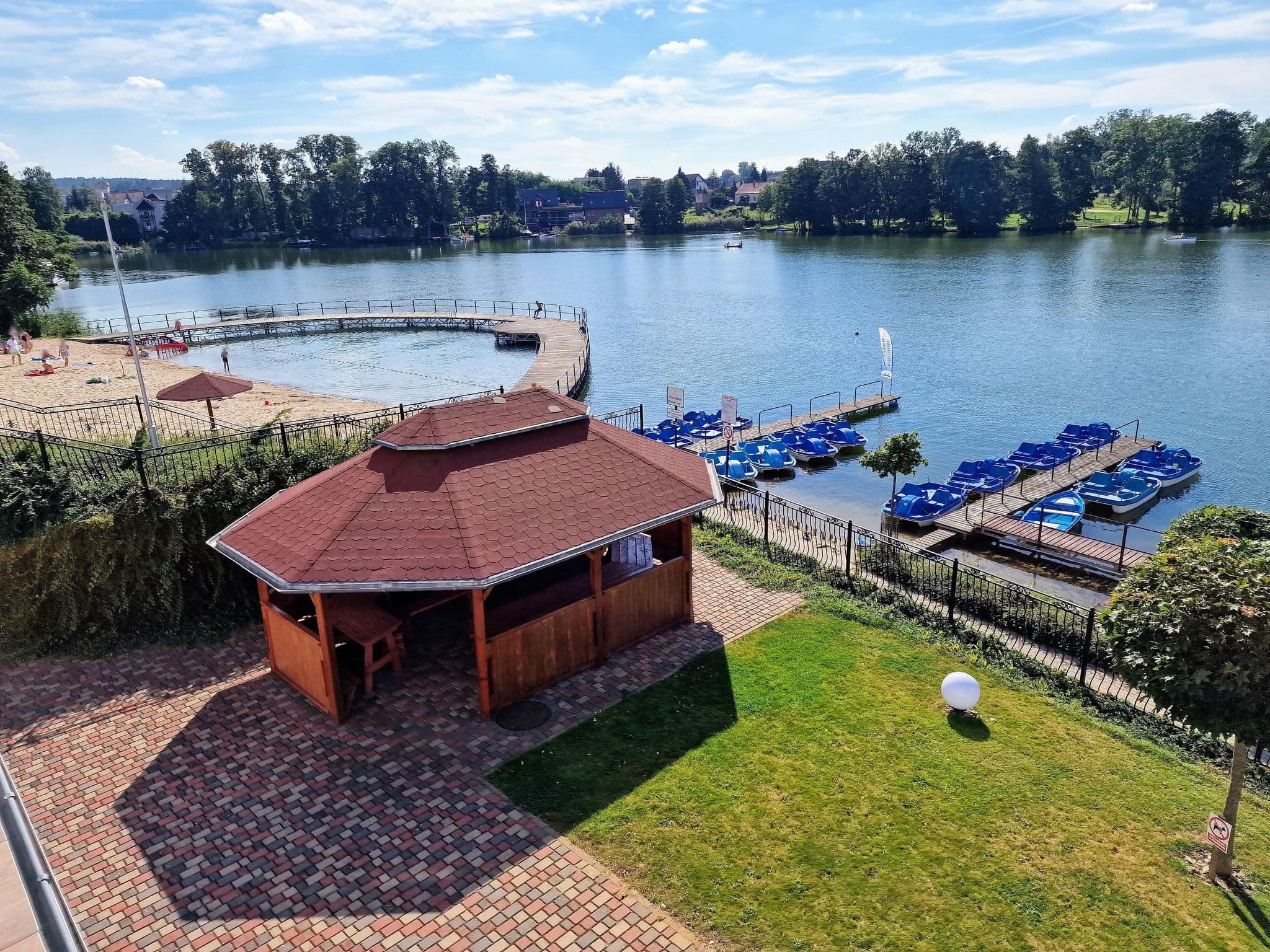 Street view near Hotel Woiński Spa, Lubniewice — © km2bp (CC BY-SA · Mapillary)