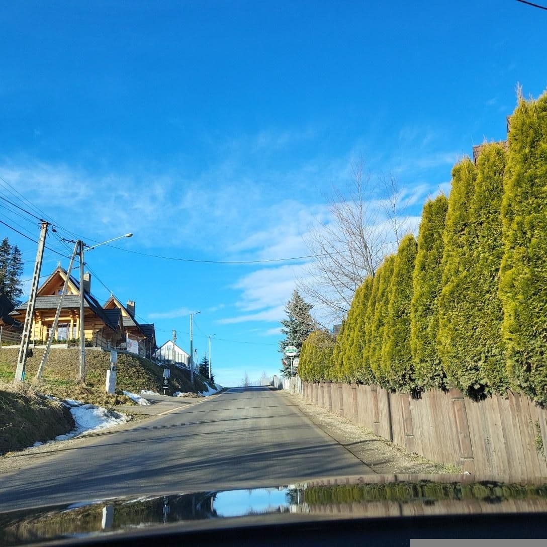 Street view near Willa Szarotka, Bukowina Tatrzańska — © picturehoover (CC BY-SA · Mapillary)