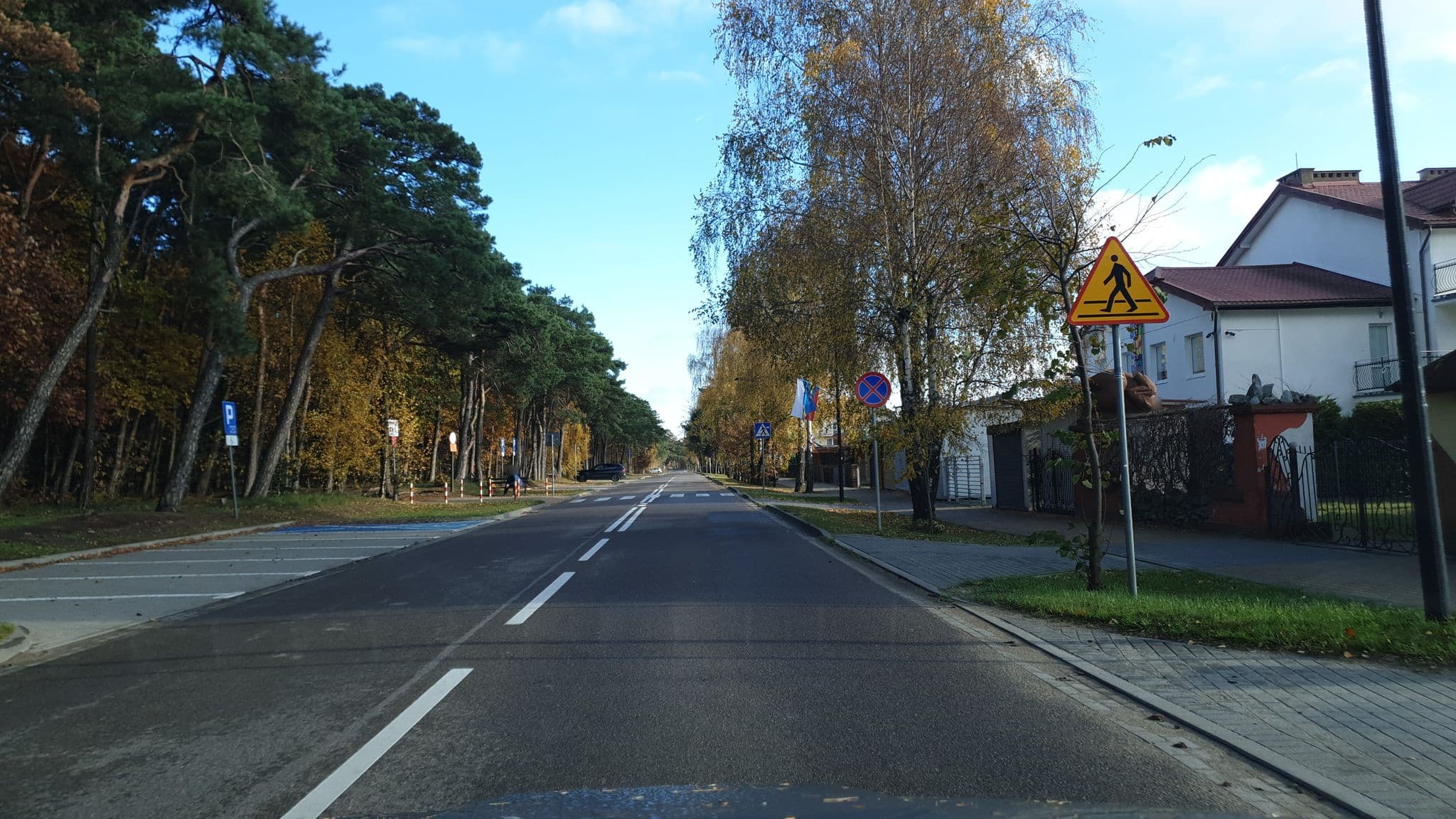 Street view near Pod Gryfami, Jastrzębia Góra