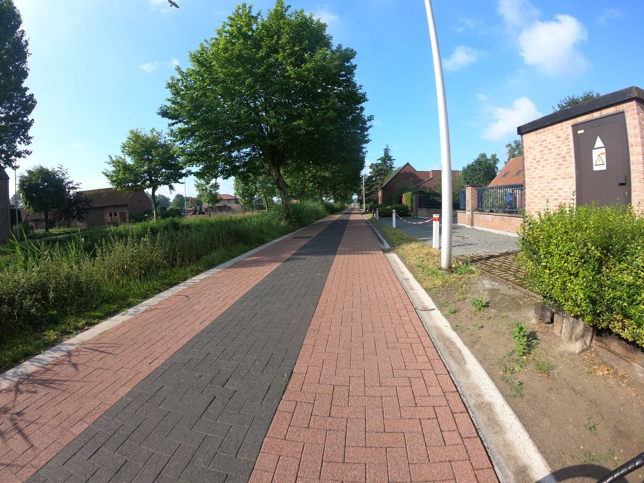 Street view near de minnetuin, Wachtebeke — © polyglot (CC BY-SA · Mapillary)