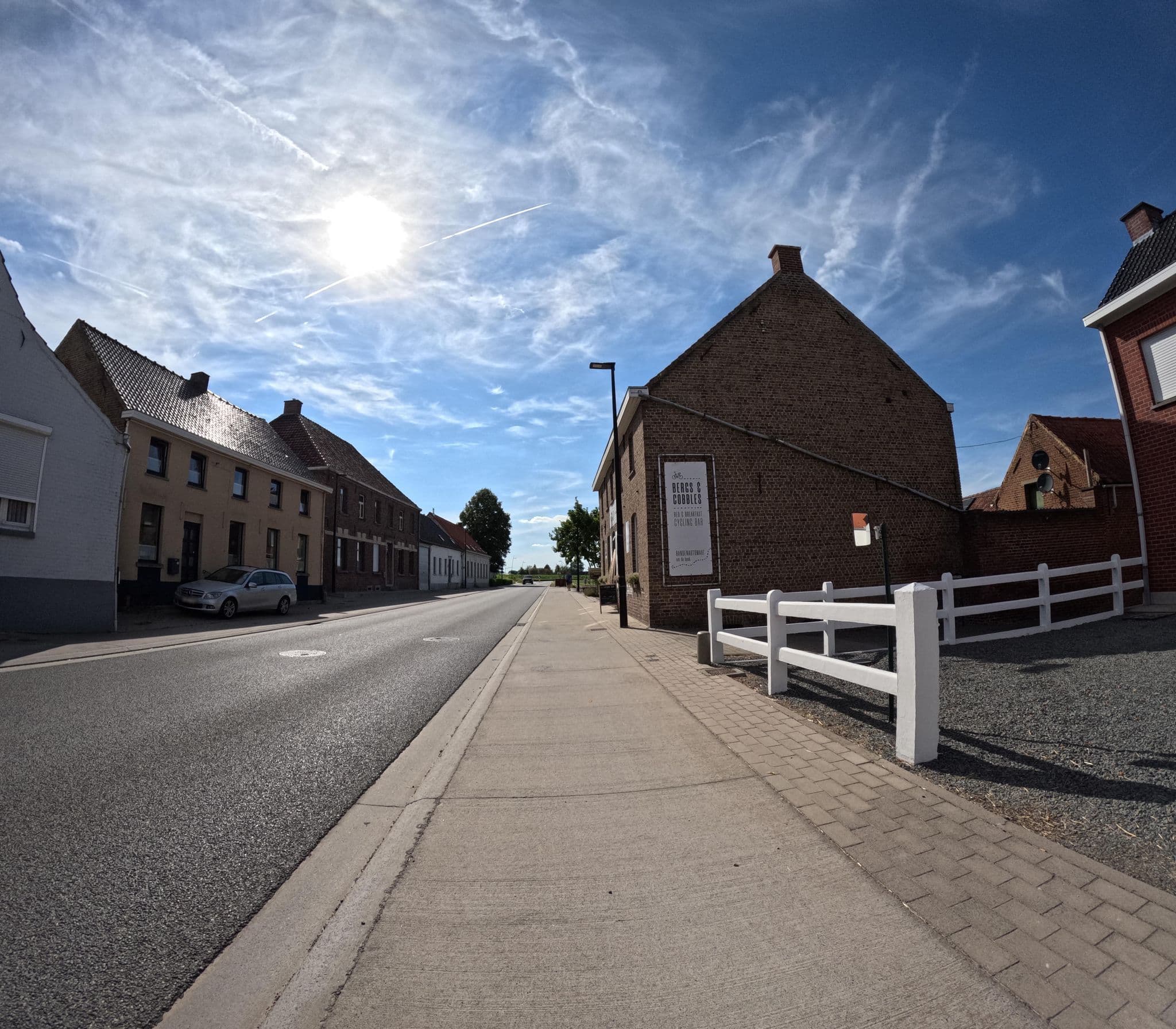 Street view near Bergs and Cobbles, Etikhove — © jygpronse (CC BY-SA · Mapillary)