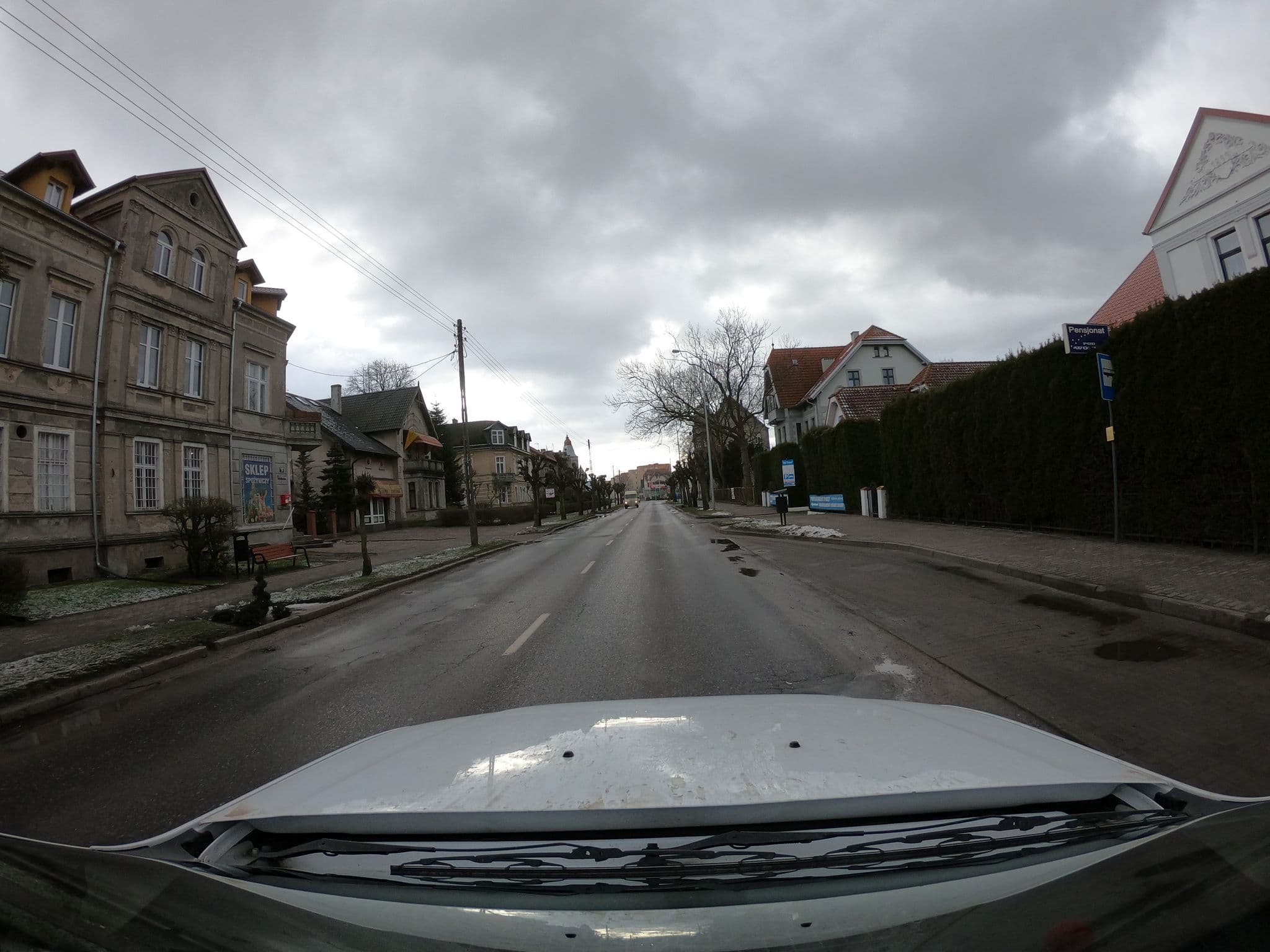 Street view near Pod wozem, Trzebiatów — © masterofnoroad (CC BY-SA · Mapillary)