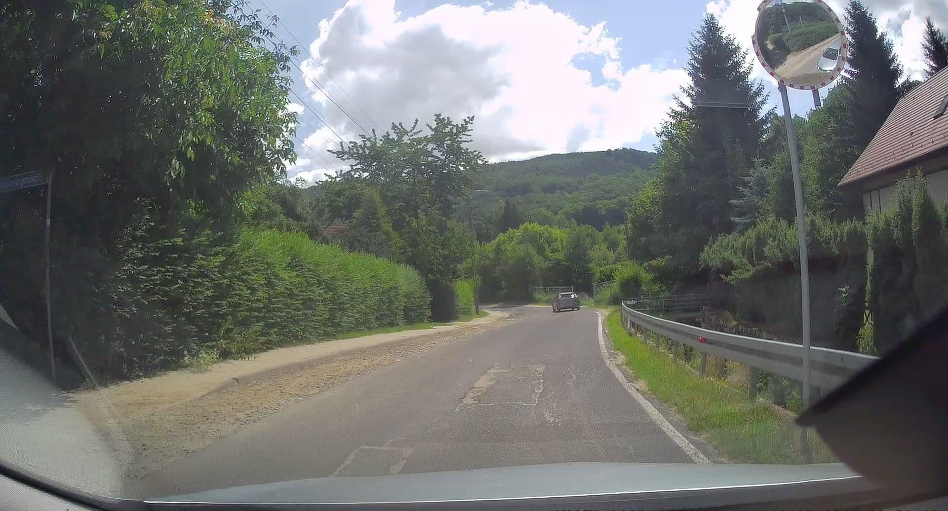 Street view near Agroturystyka, Pieszyce — © edc22 (CC BY-SA · Mapillary)