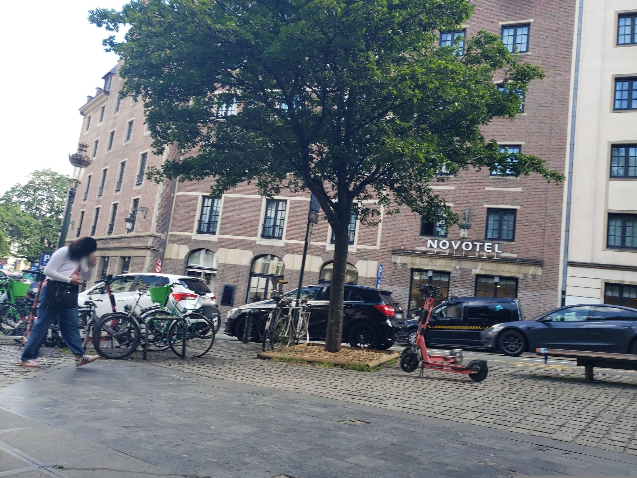 Street view near Novotel Brussels off Grand Place, Brussels — © mapfool (CC BY-SA · Mapillary)