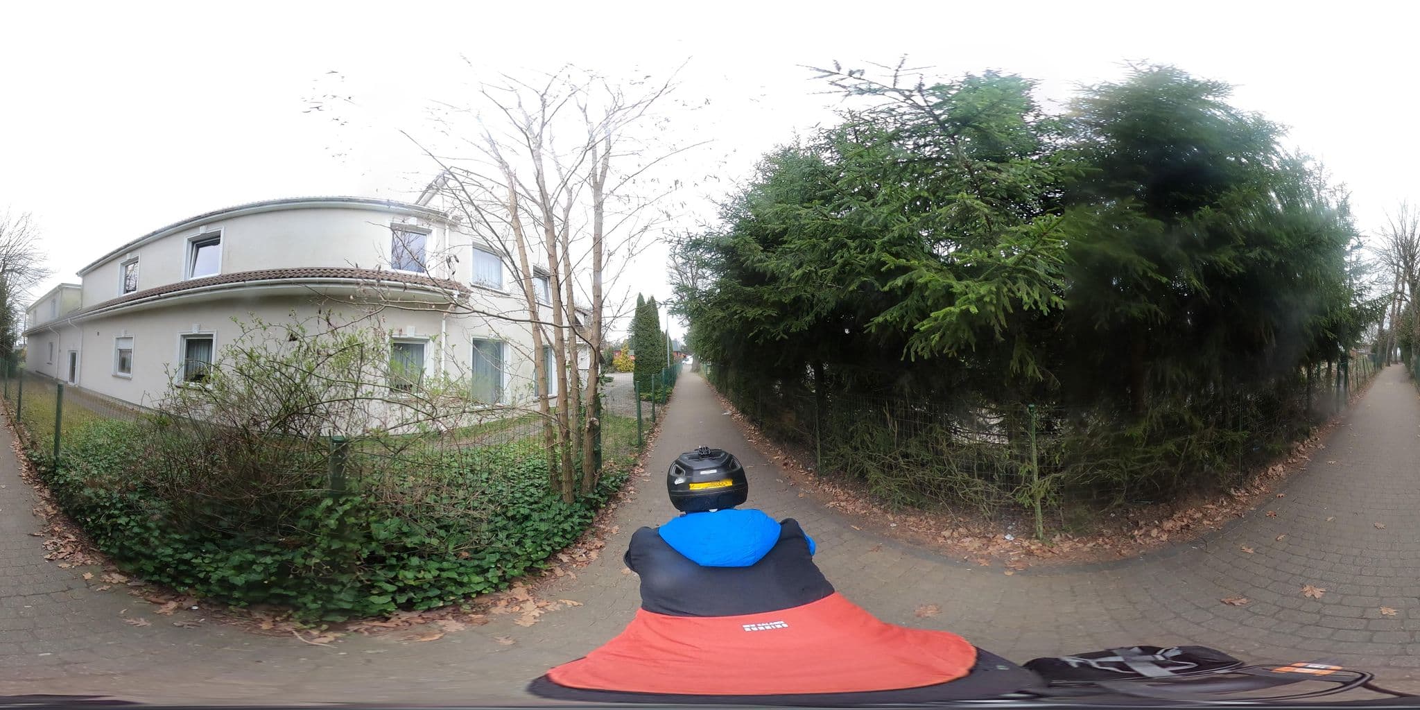 Street view near Hotel Fenix, Stargard — © RowerowyRozboojnik (CC BY-SA · Mapillary)
