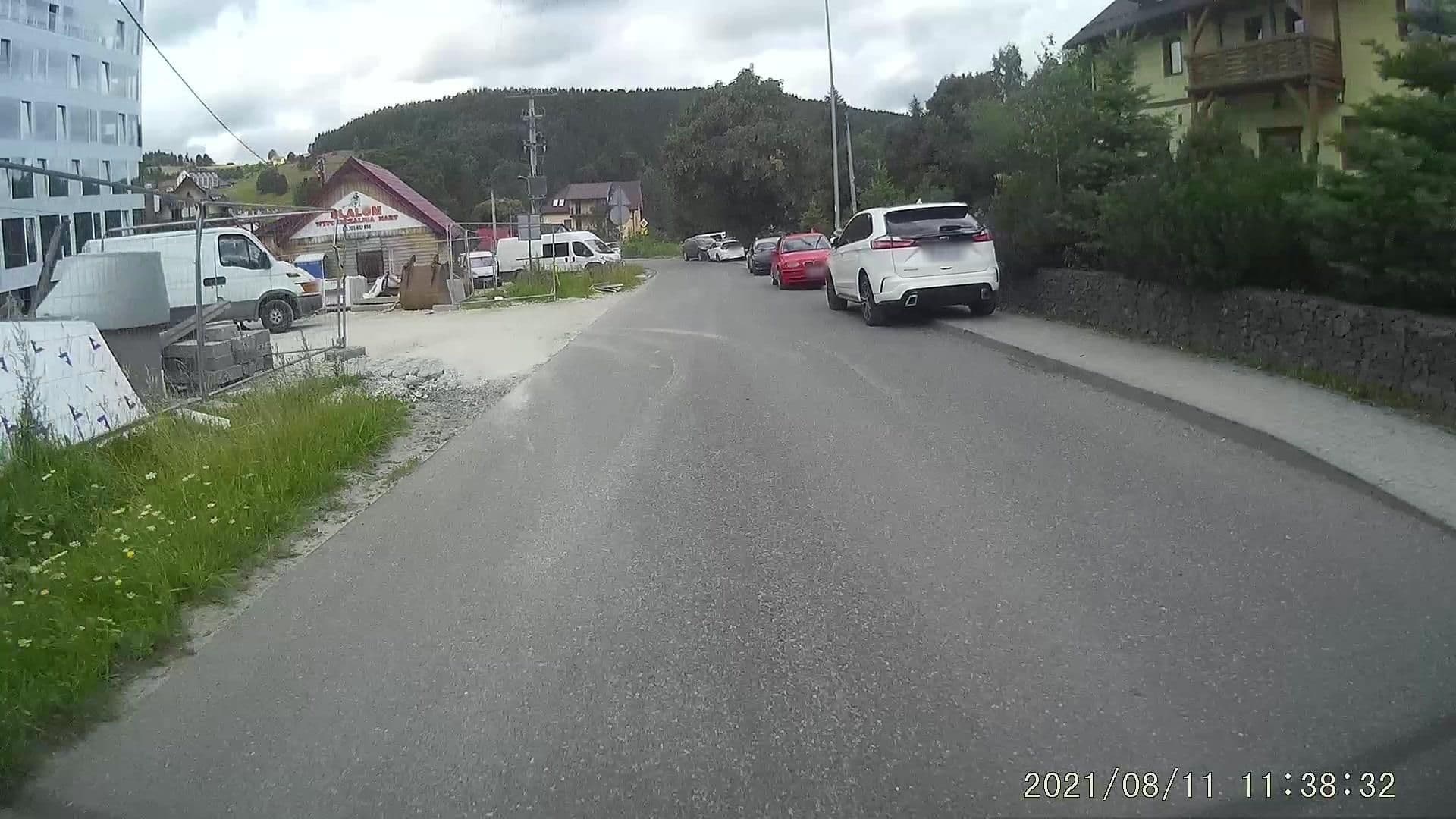 Street view near Chata Sudecka I, Stronie Śląskie — © dasza (CC BY-SA · Mapillary)