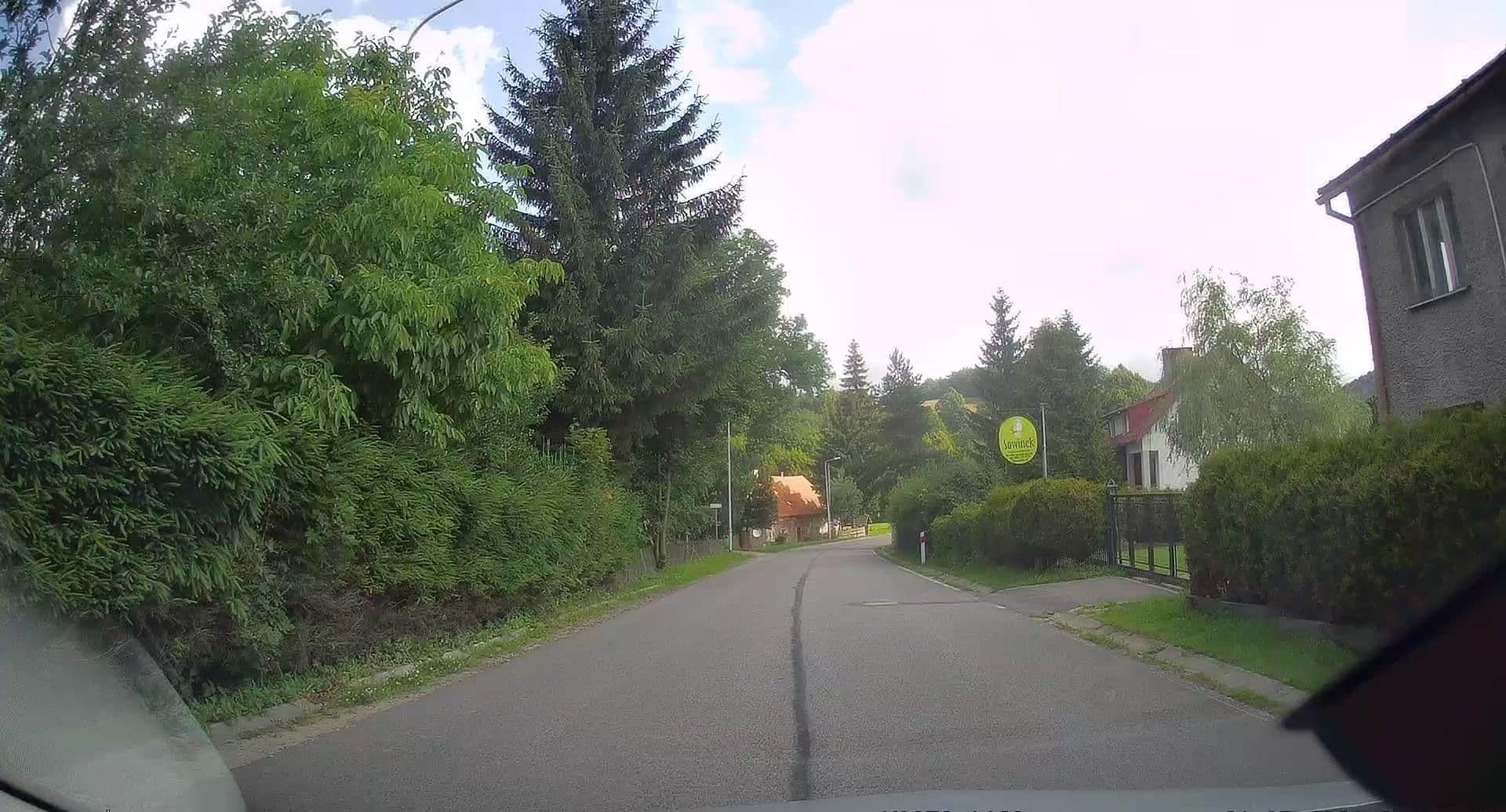Street view near Sowinek, Walim — © edc22 (CC BY-SA · Mapillary)