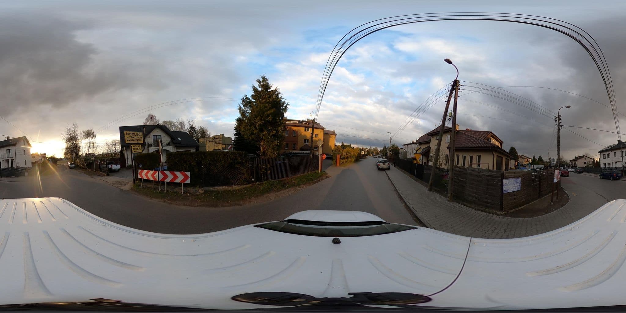 Street view near Hotelik Korona, Nowe Grocholice — © inwazjamb (CC BY-SA · Mapillary)