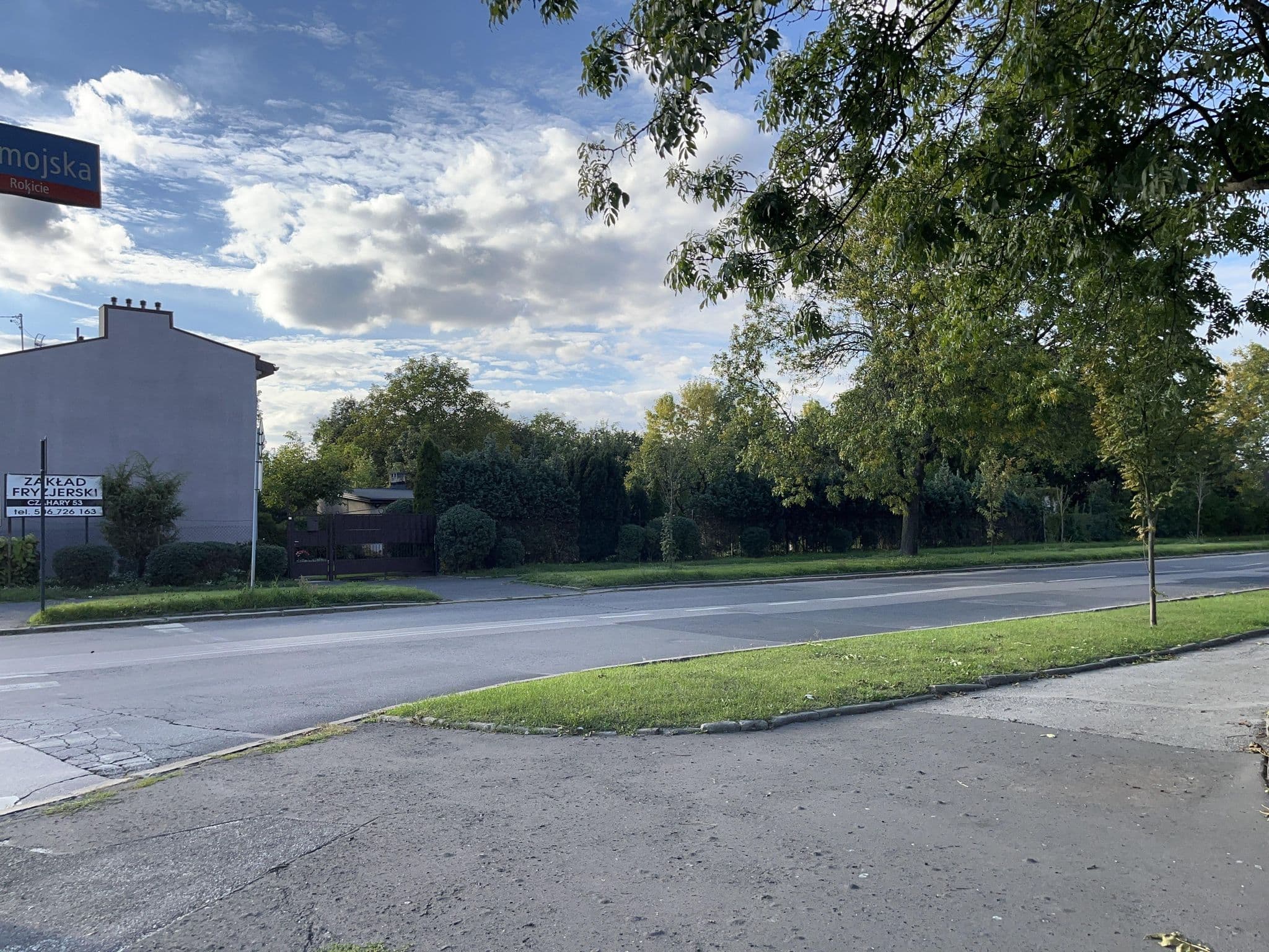 Street view near Abton Hotel, Starowa Góra — © Rowerowa_Lodz (CC BY-SA · Mapillary)