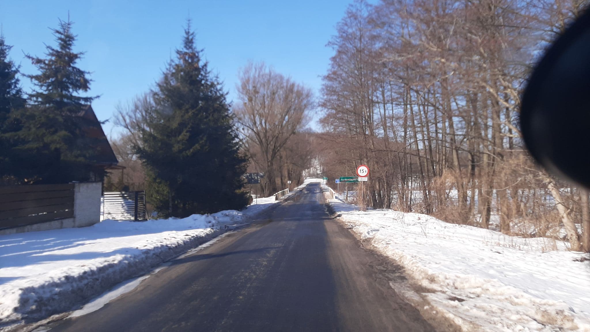 Street view near Nad Bystrą, Wąwolnica — © GiulianoMarcocelli (CC BY-SA · Mapillary)