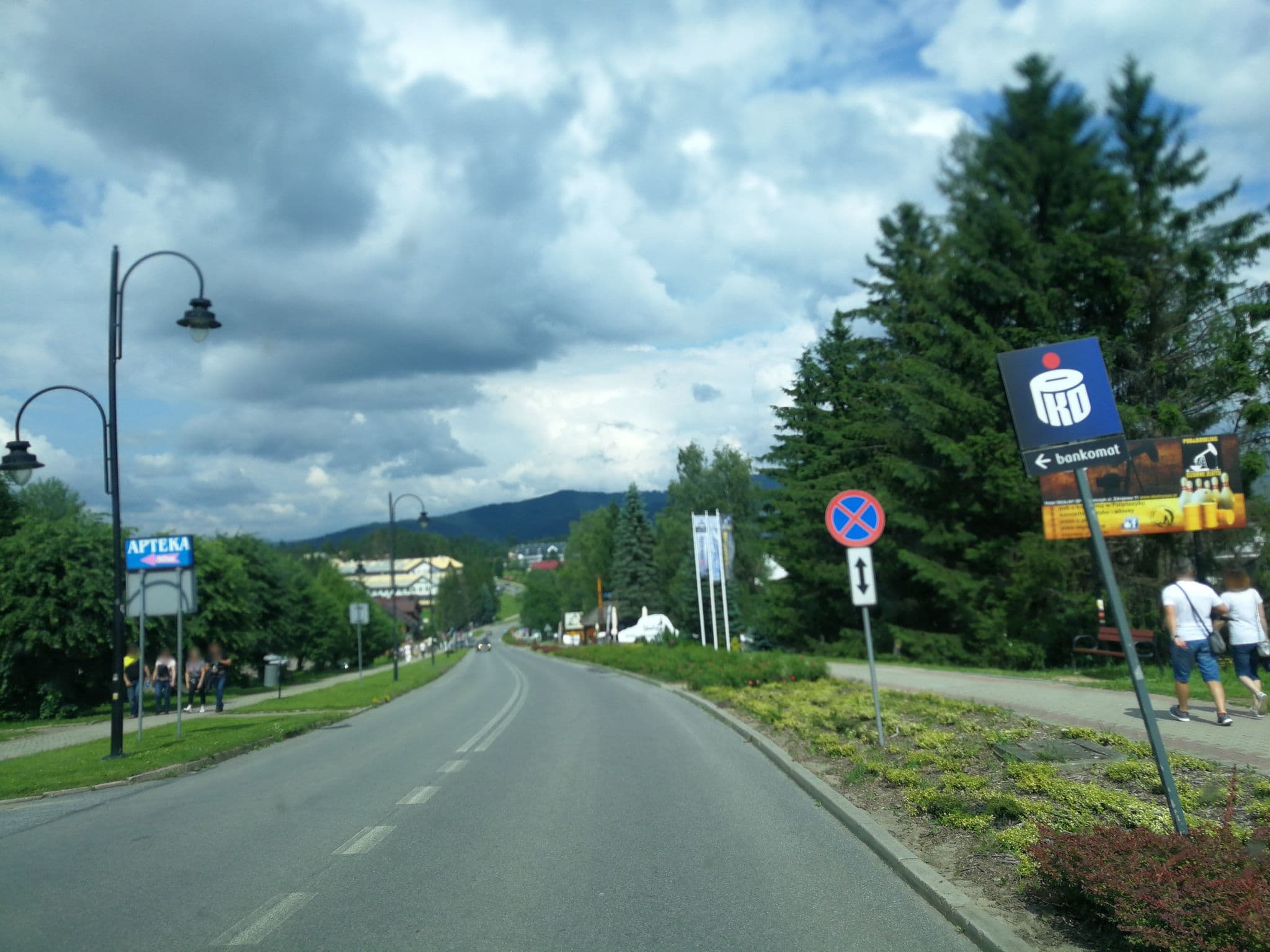 Street view near Domiwera, Uherce Mineralne — © fundacja_geolife (CC BY-SA · Mapillary)