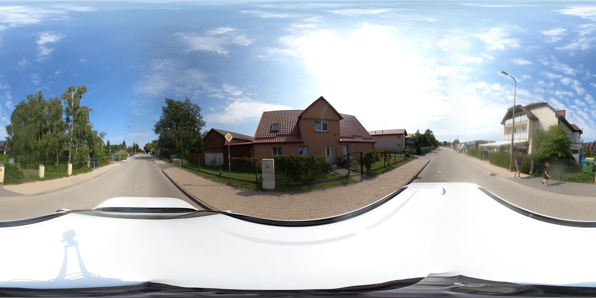 Street view near Domki Letniskowe "Pod Debami Wicie", Darłówko — © masterofnoroad (CC BY-SA · Mapillary)