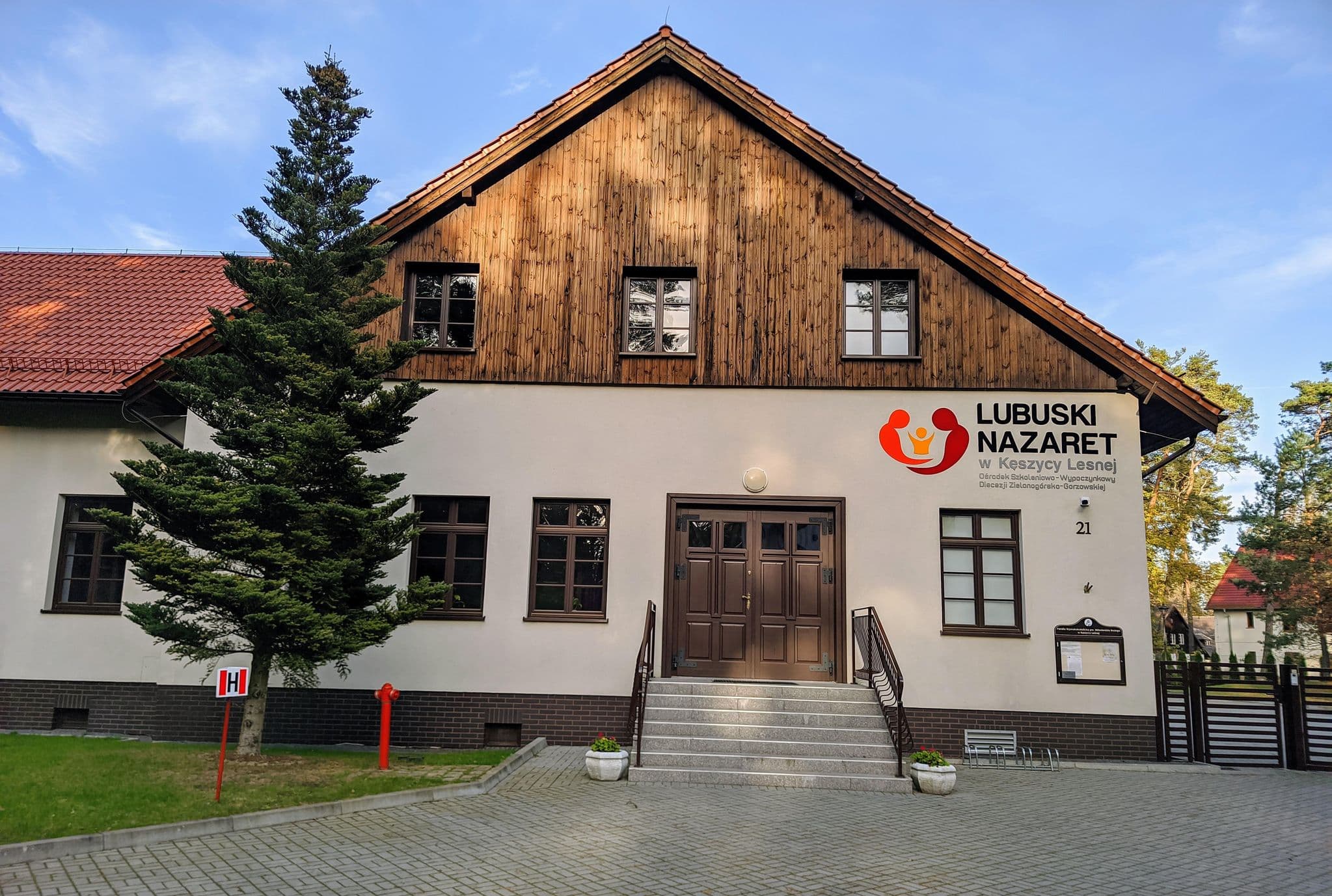 Street view near Lubuski Nazaret Diecezjalny Dom Rekolekcyjny, Międzyrzecz — © km2bp (CC BY-SA · Mapillary)